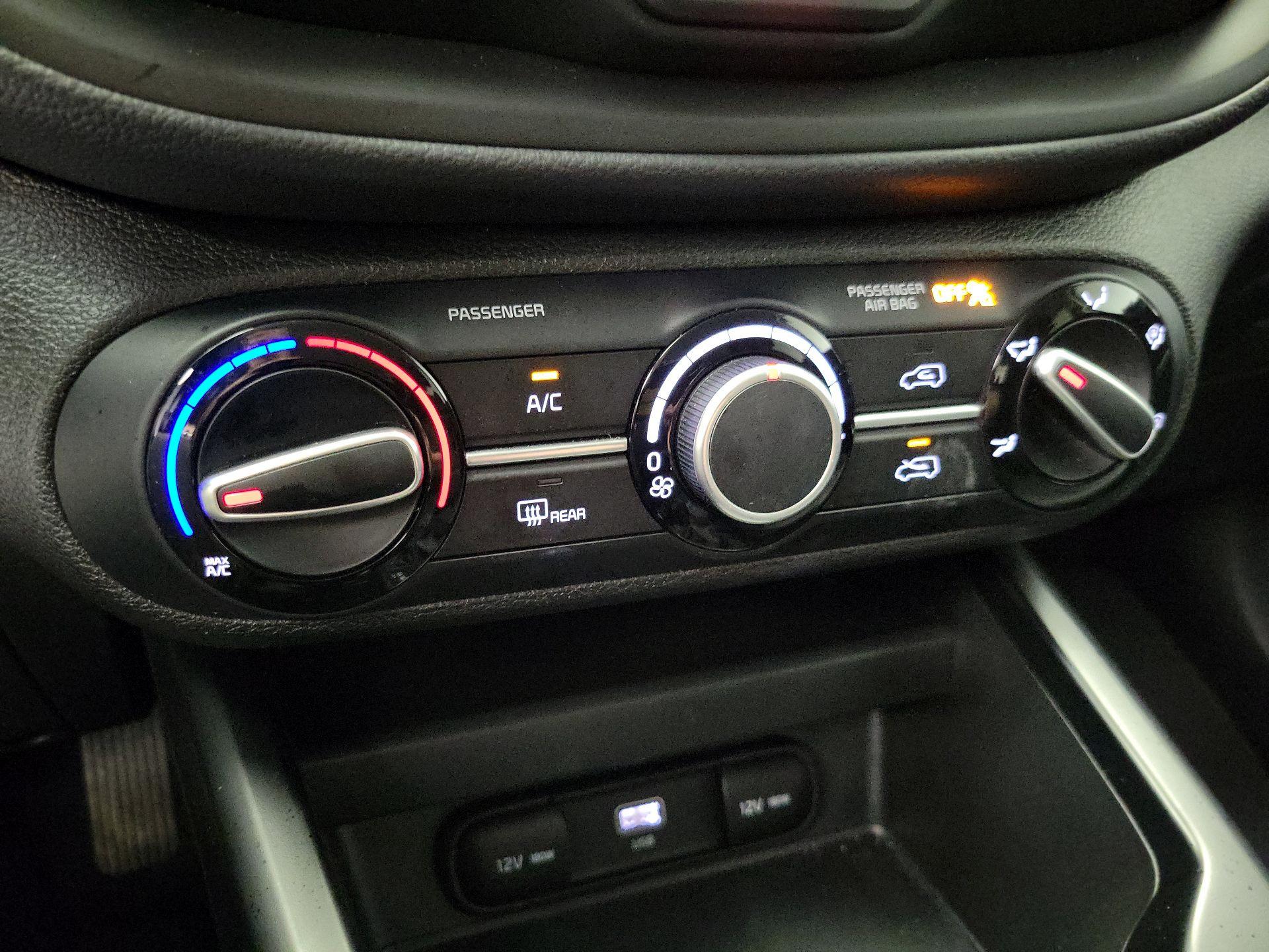 Thumbnail: 2025 Kia Soul - 16