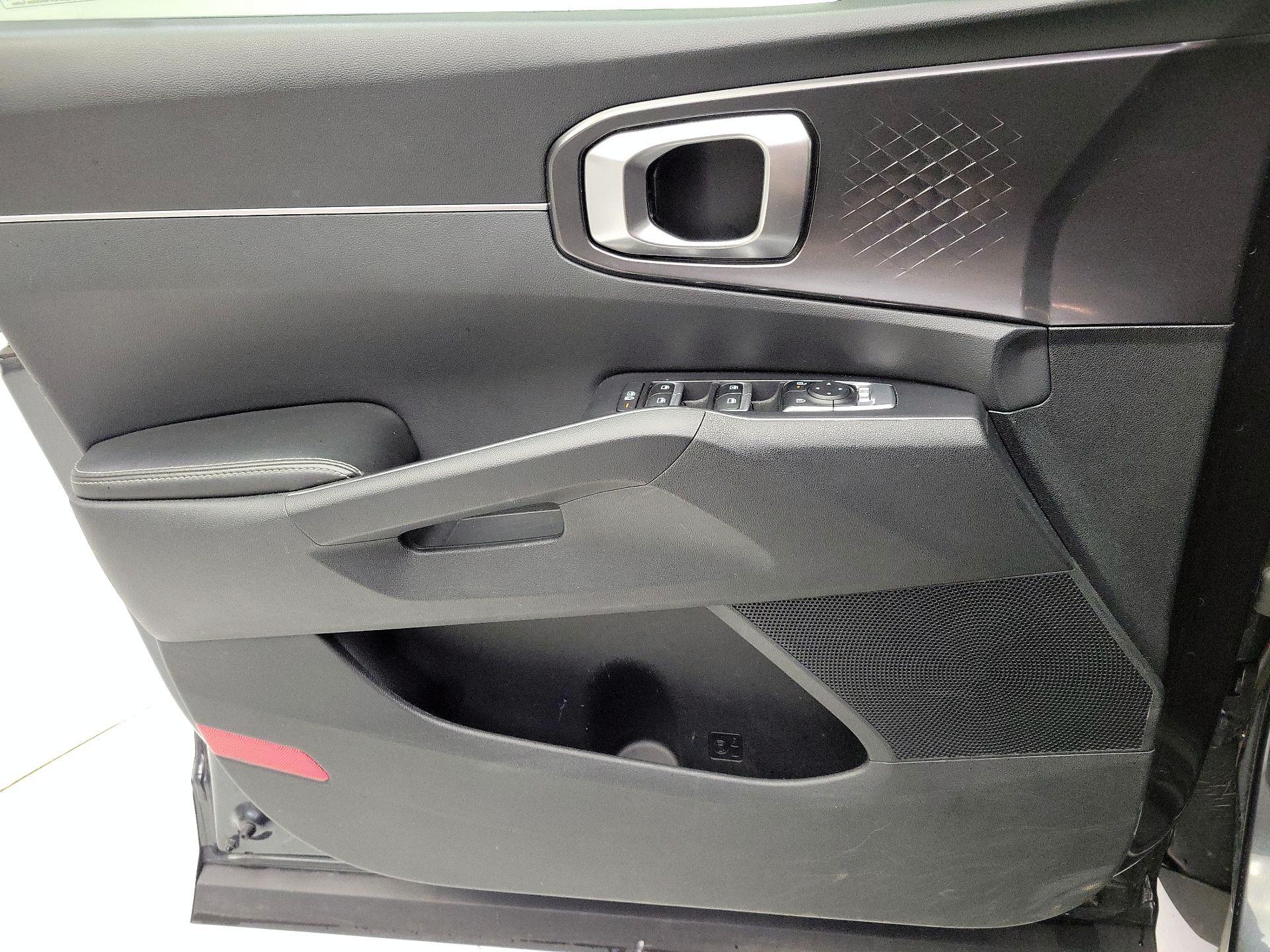 Thumbnail: 2024 Kia Sorento - 12