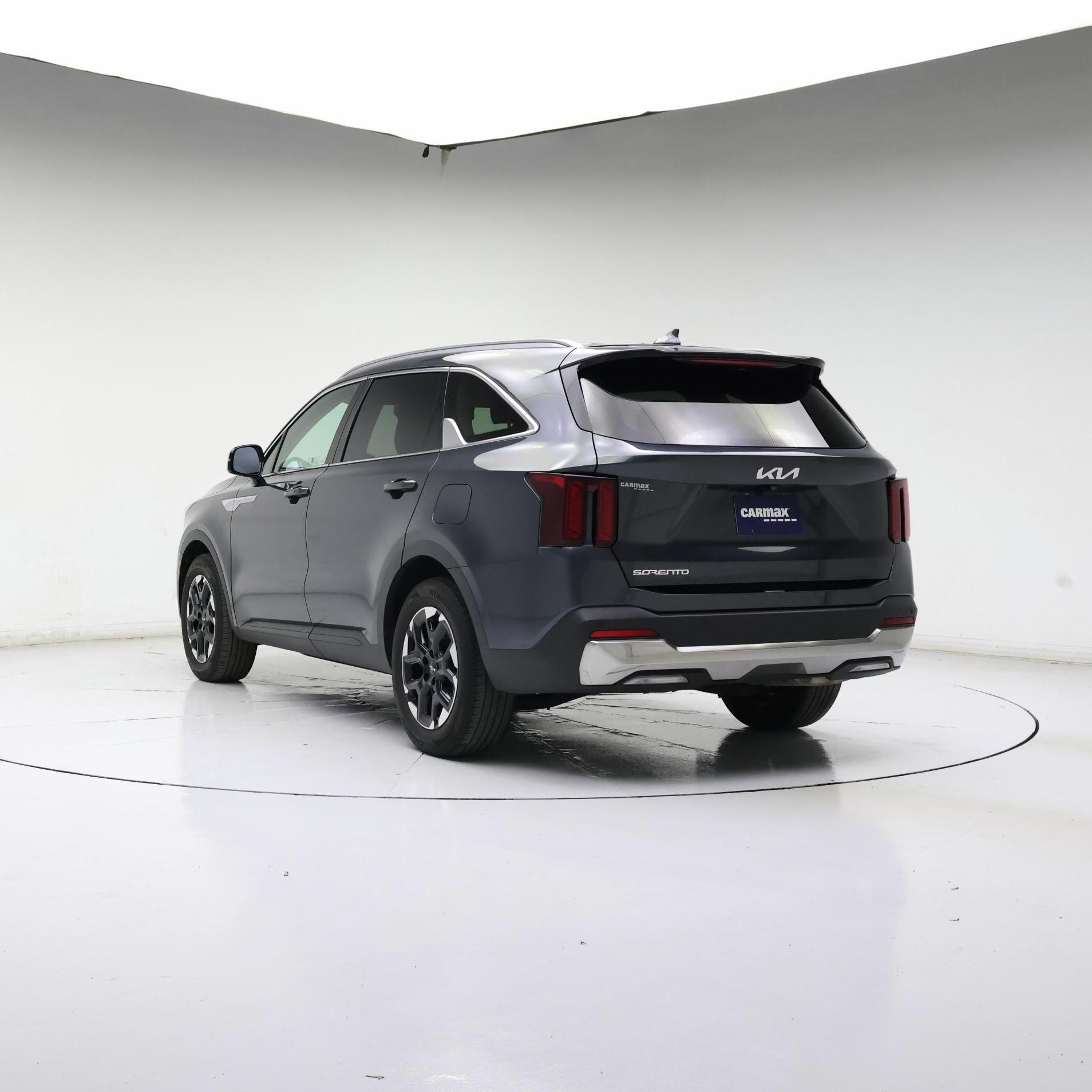 Thumbnail: 2024 Kia Sorento - 2