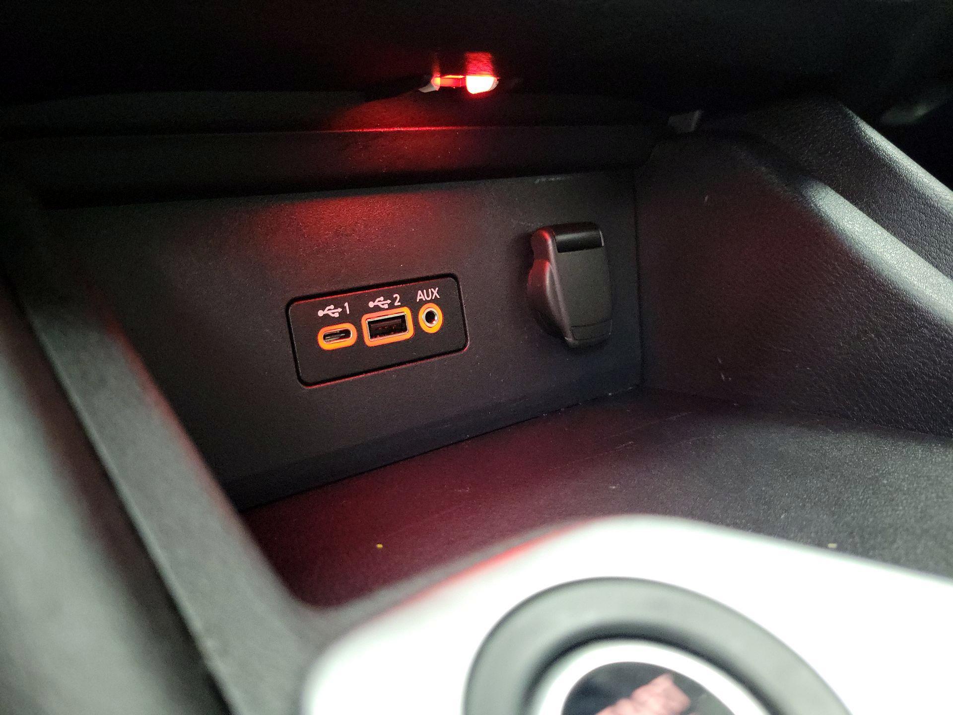 Thumbnail: 2023 Nissan Sentra - 18