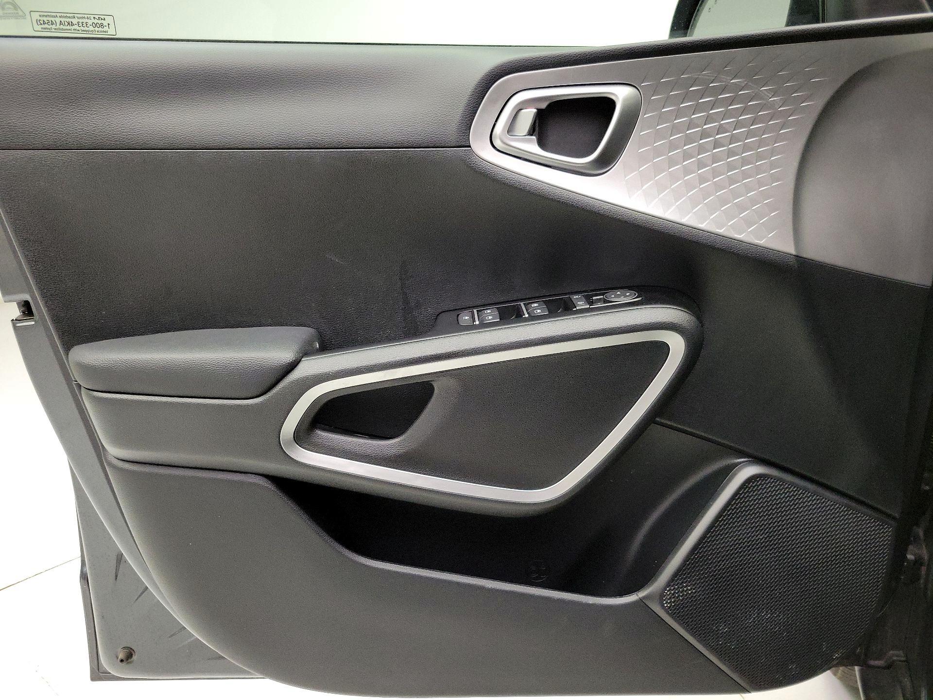 Thumbnail: 2025 Kia Soul - 12