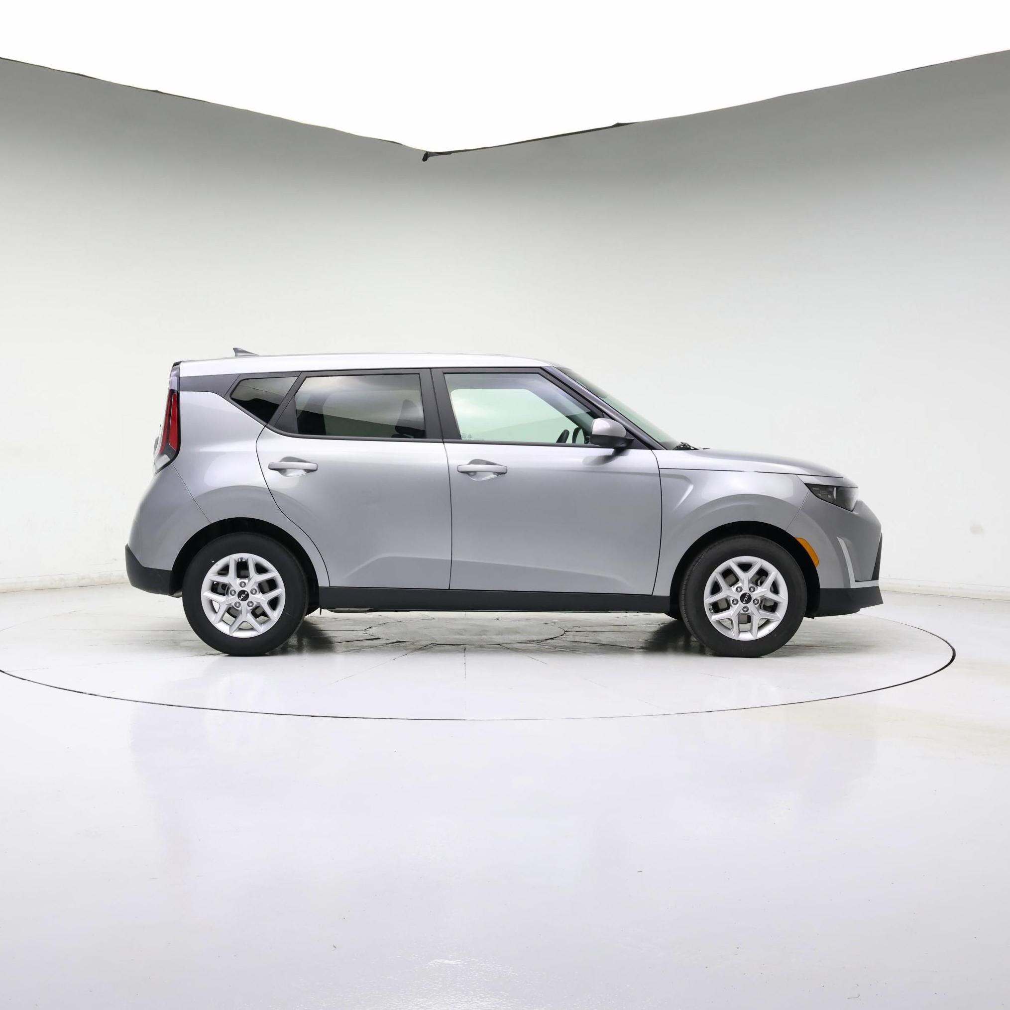 Thumbnail: 2025 Kia Soul - 3