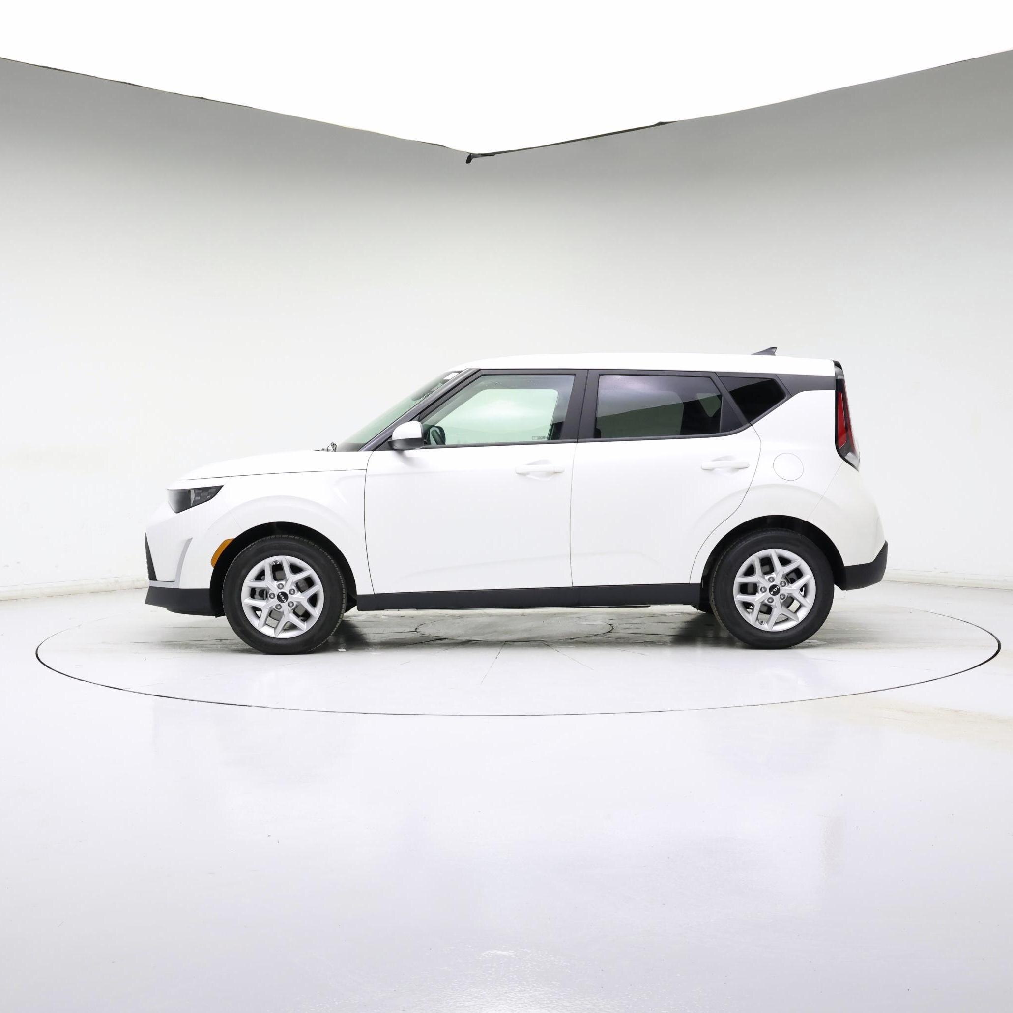 Thumbnail: 2025 Kia Soul - 3