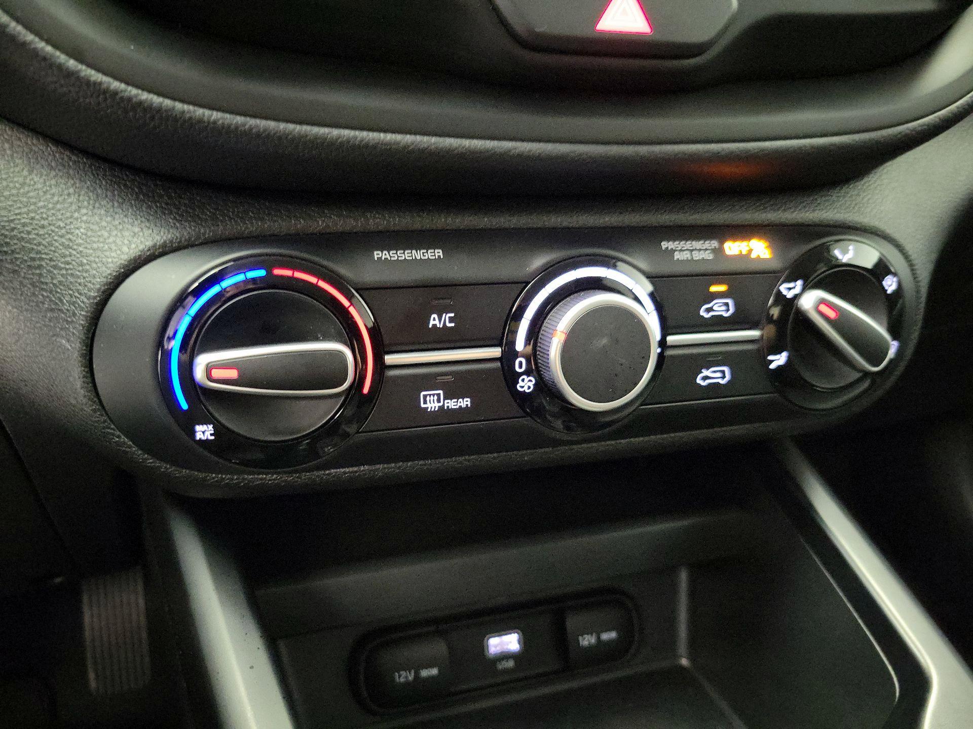 Thumbnail: 2025 Kia Soul - 16