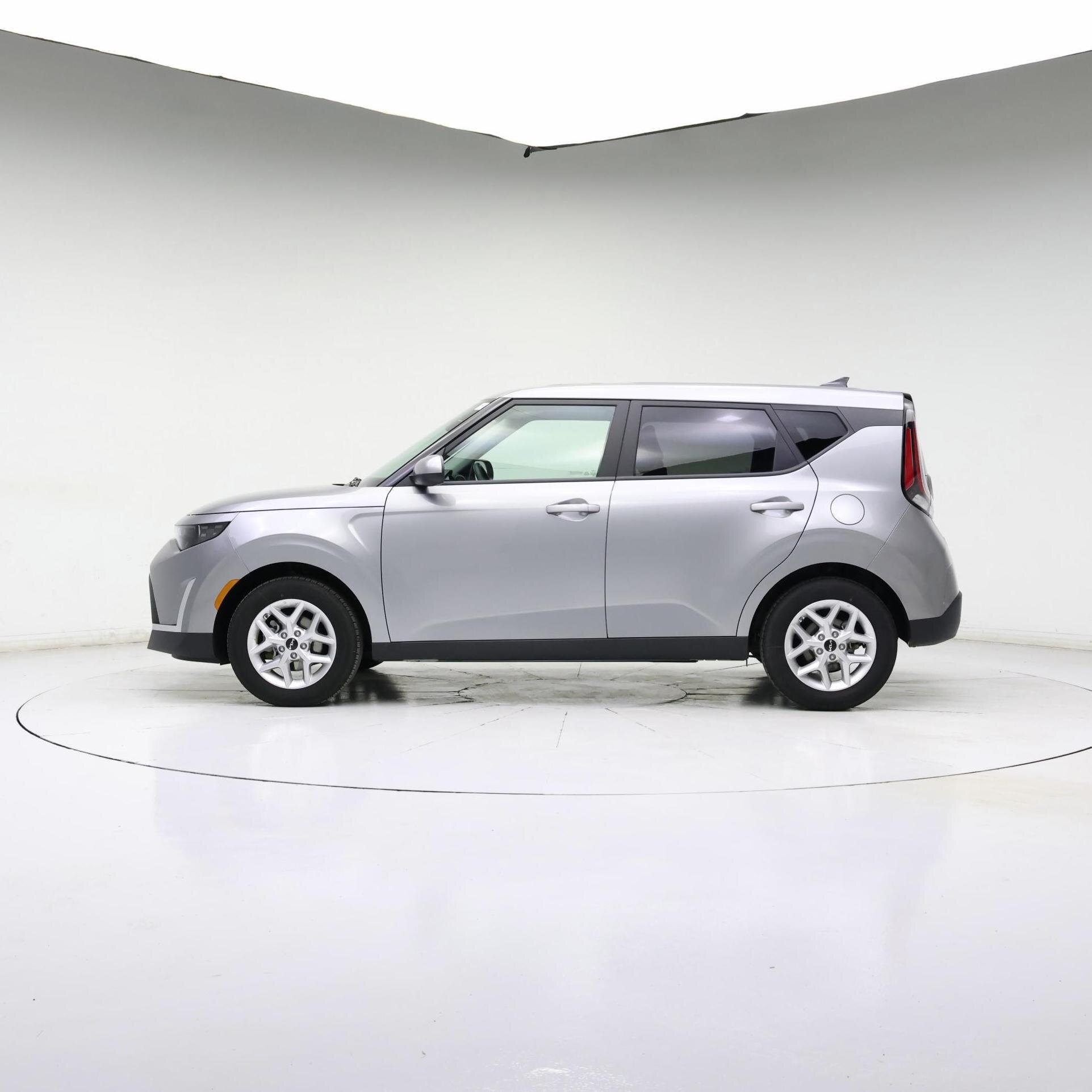 Thumbnail: 2025 Kia Soul - 3