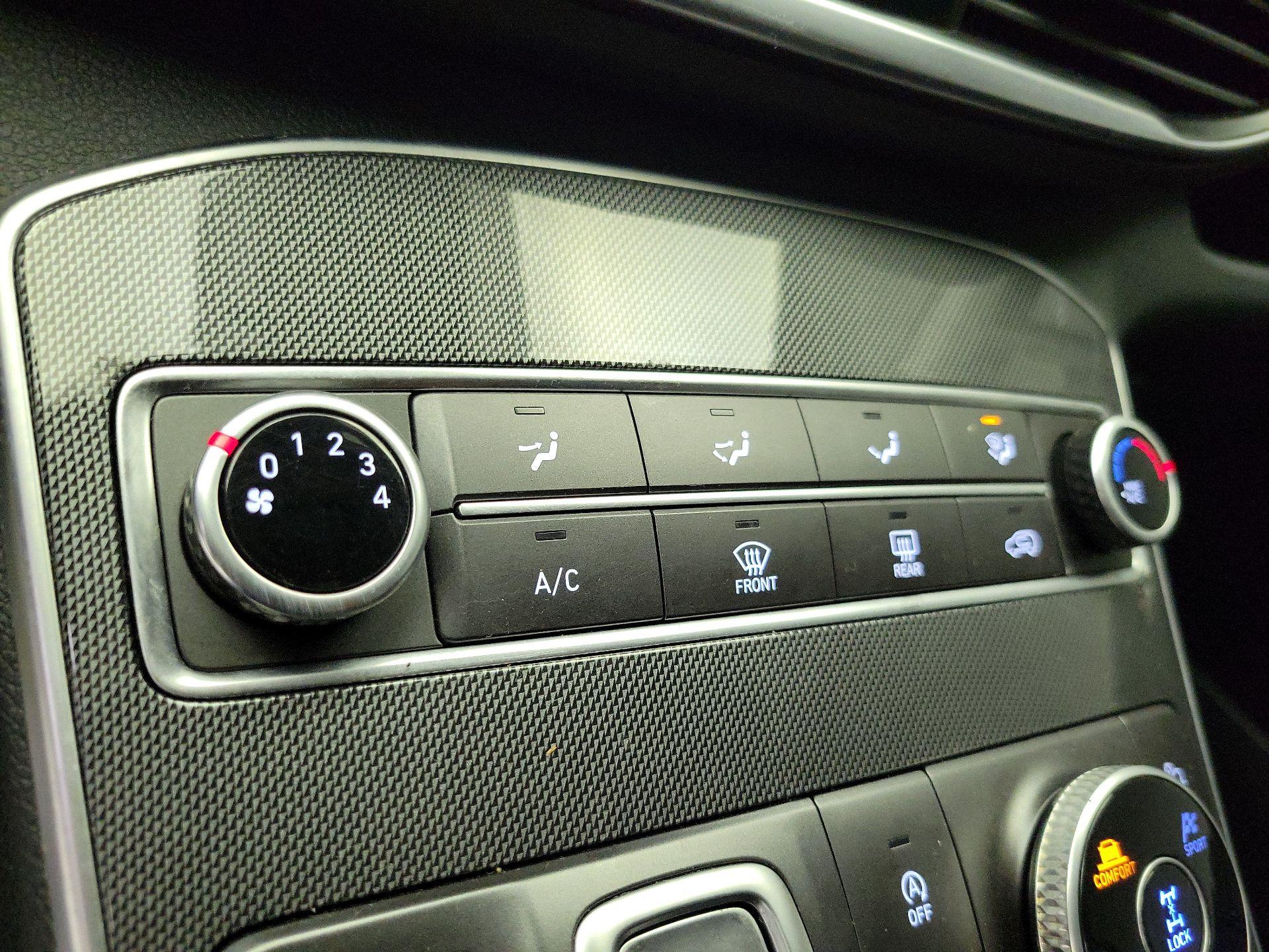 Thumbnail: 2022 Hyundai Santa Fe - 16