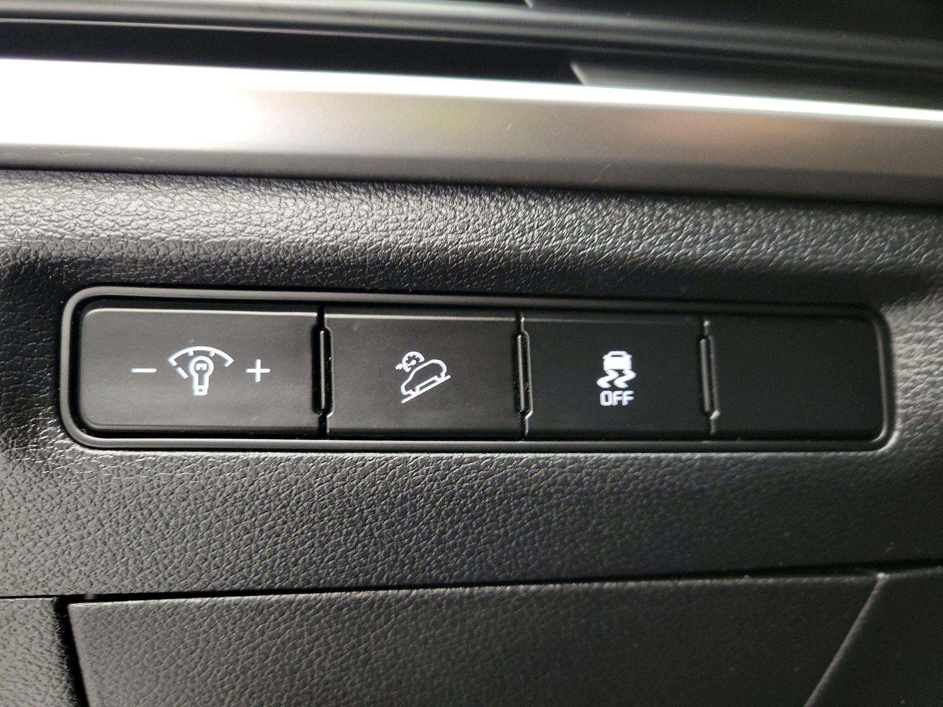 Thumbnail: 2023 Kia Telluride - 13