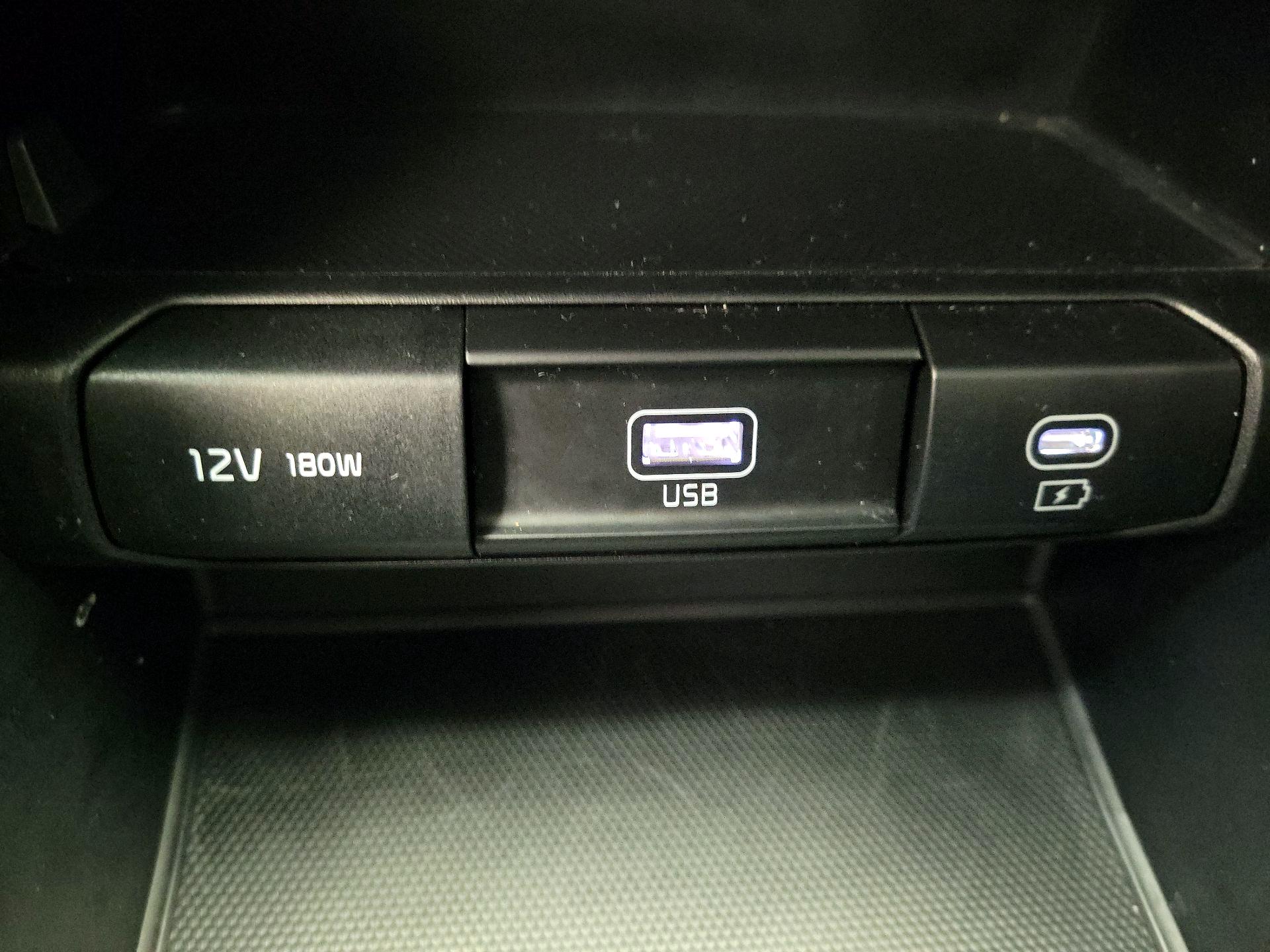 Thumbnail: 2023 Kia Telluride - 19