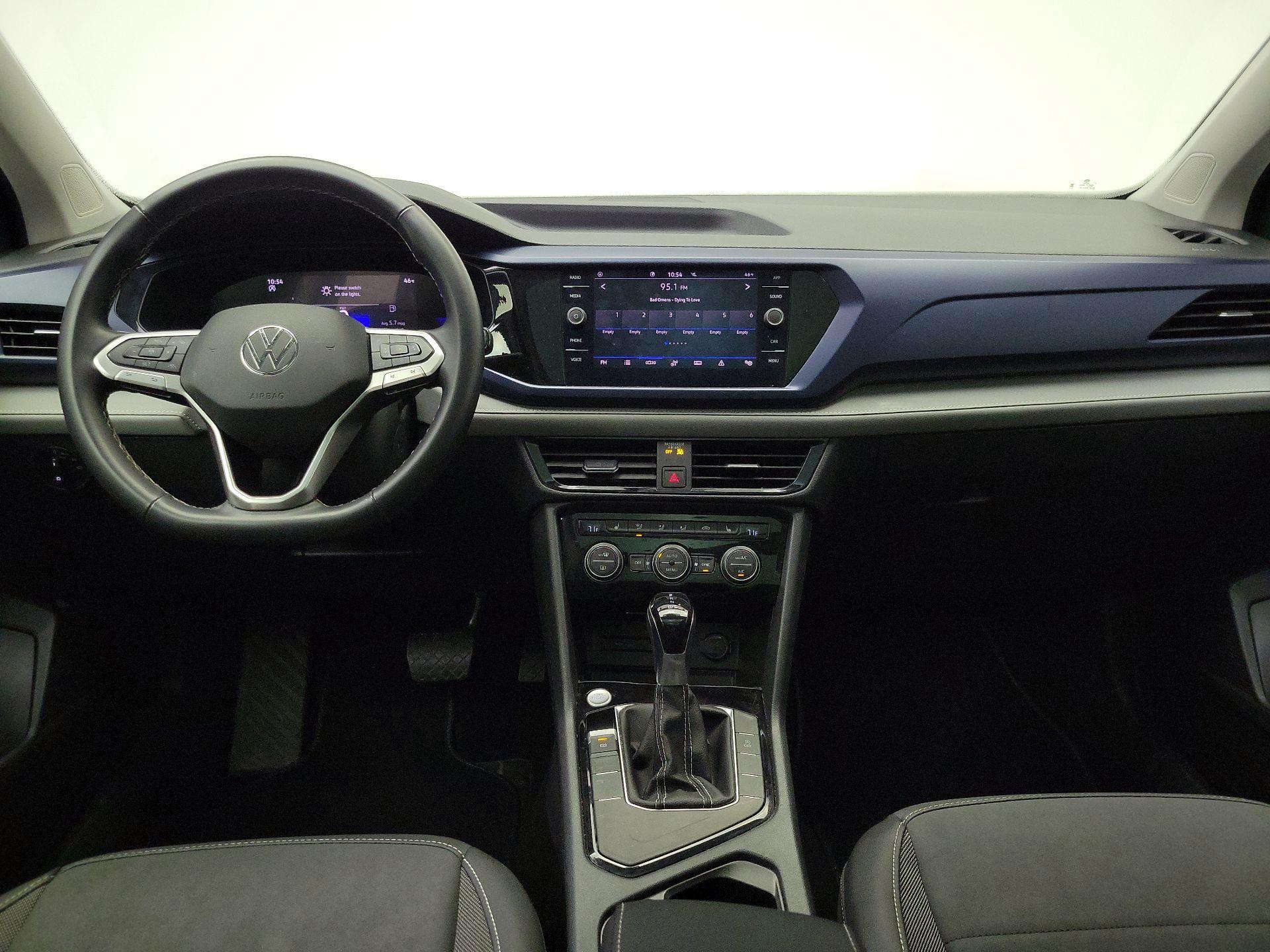 Thumbnail: 2024 Volkswagen Taos - 9