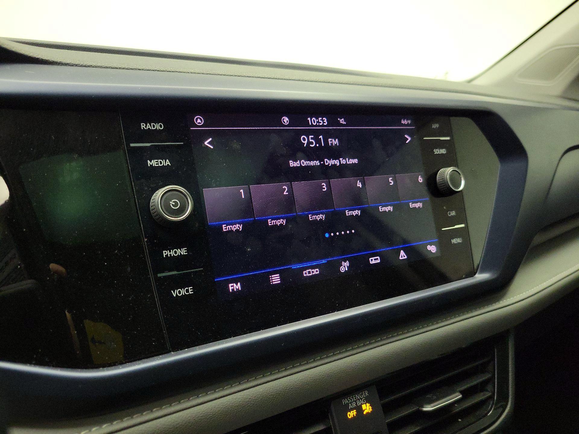 Thumbnail: 2024 Volkswagen Taos - 15