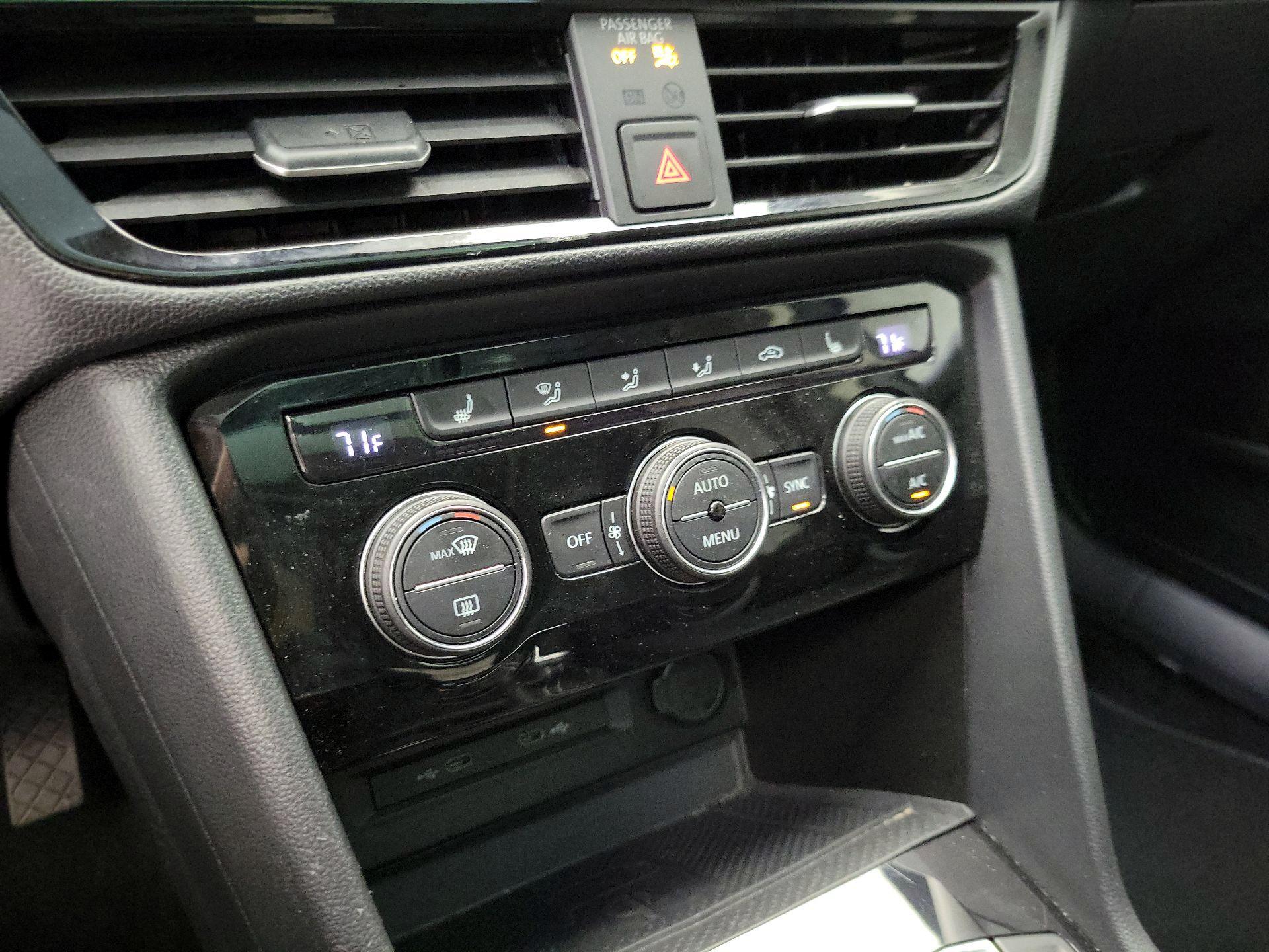 Thumbnail: 2024 Volkswagen Taos - 16