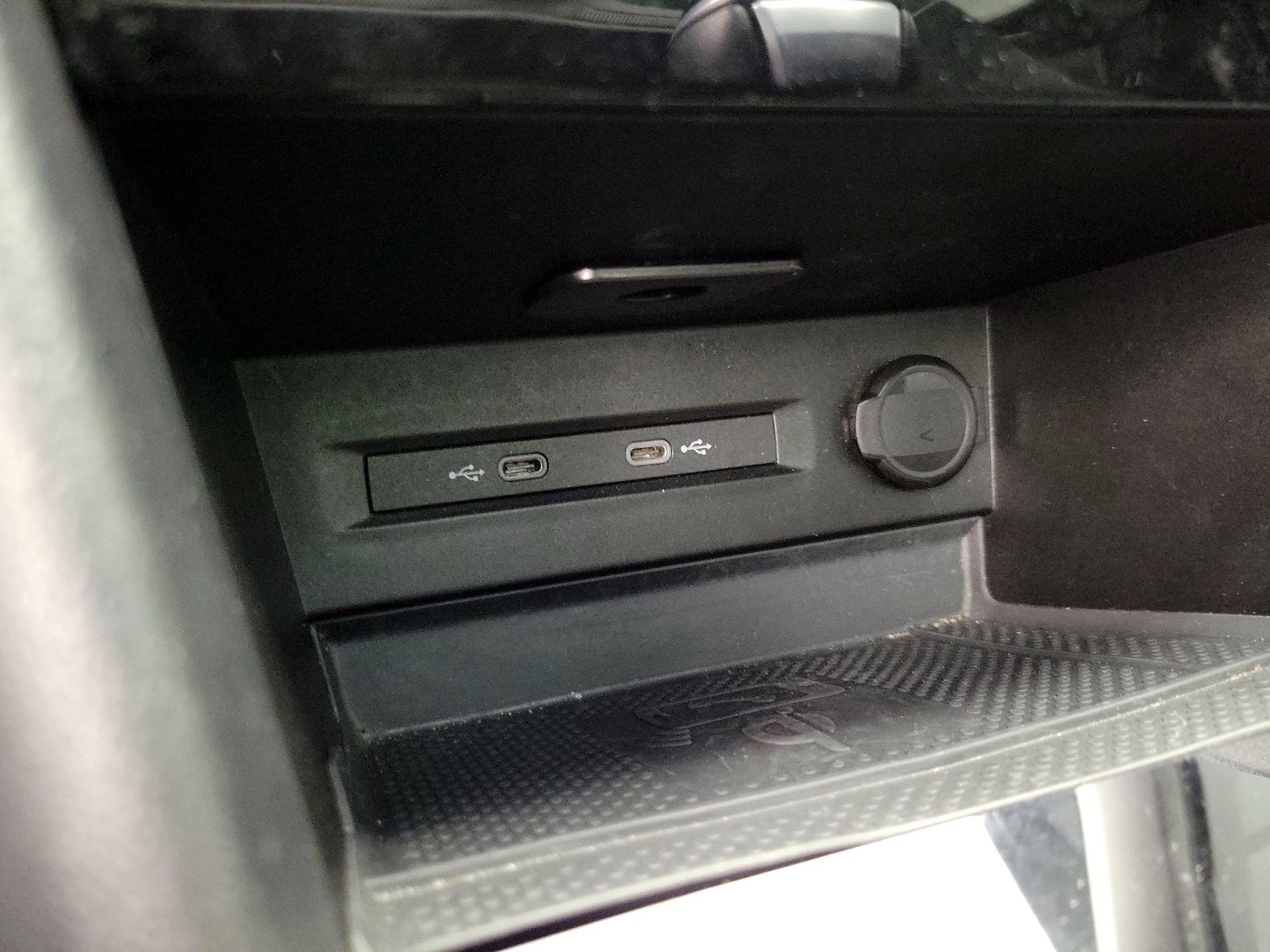 Thumbnail: 2024 Volkswagen Taos - 18