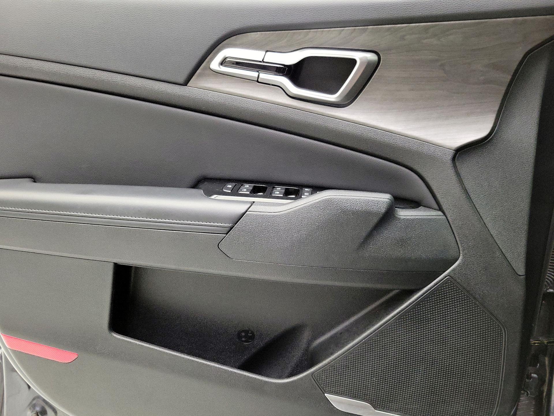 Thumbnail: 2023 Kia Sportage - 12