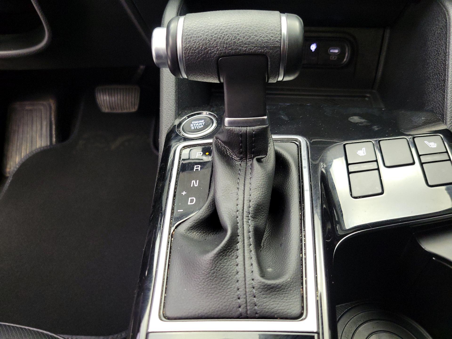 Thumbnail: 2023 Kia Sportage - 16