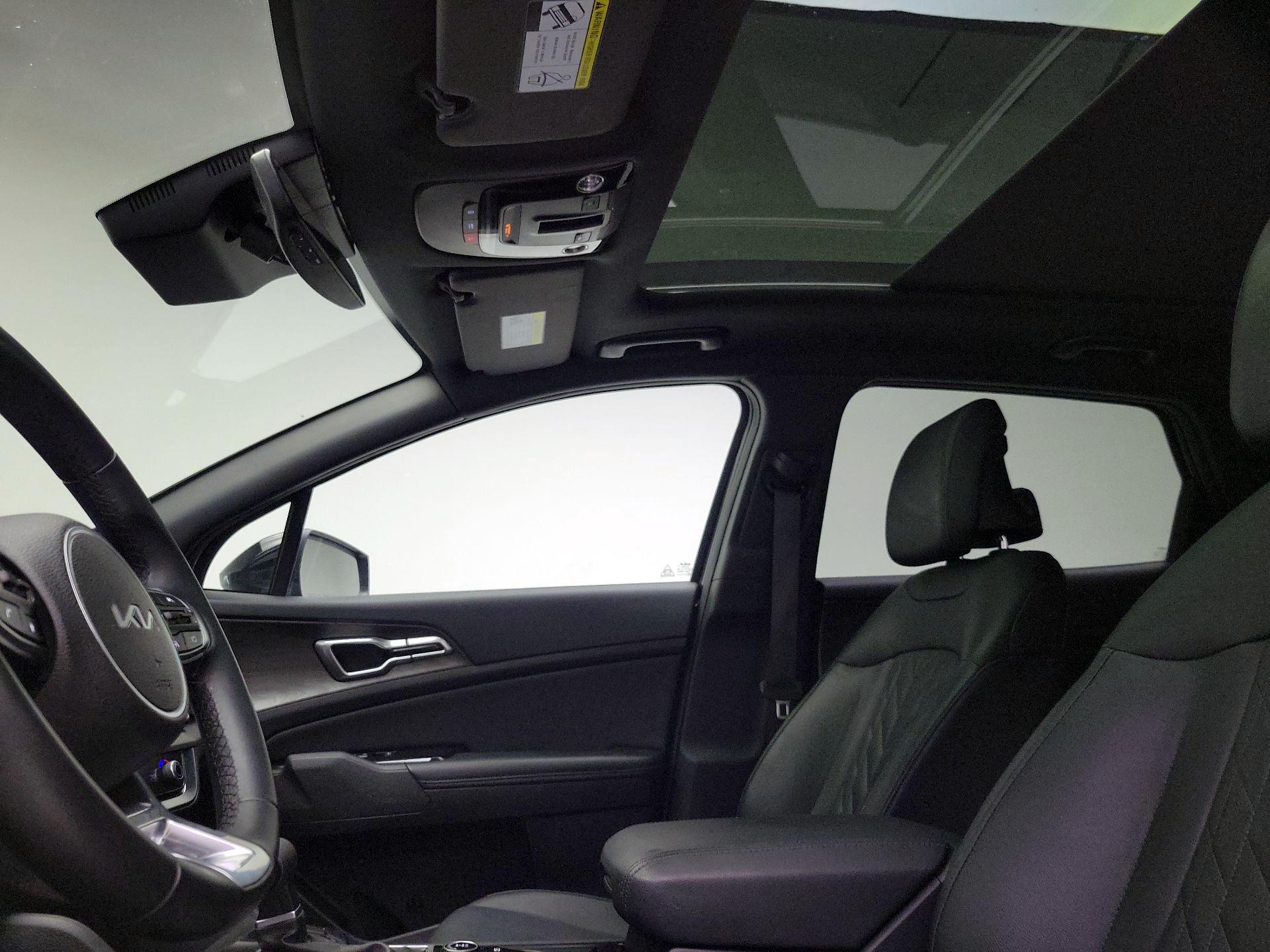 Thumbnail: 2023 Kia Sportage - 18