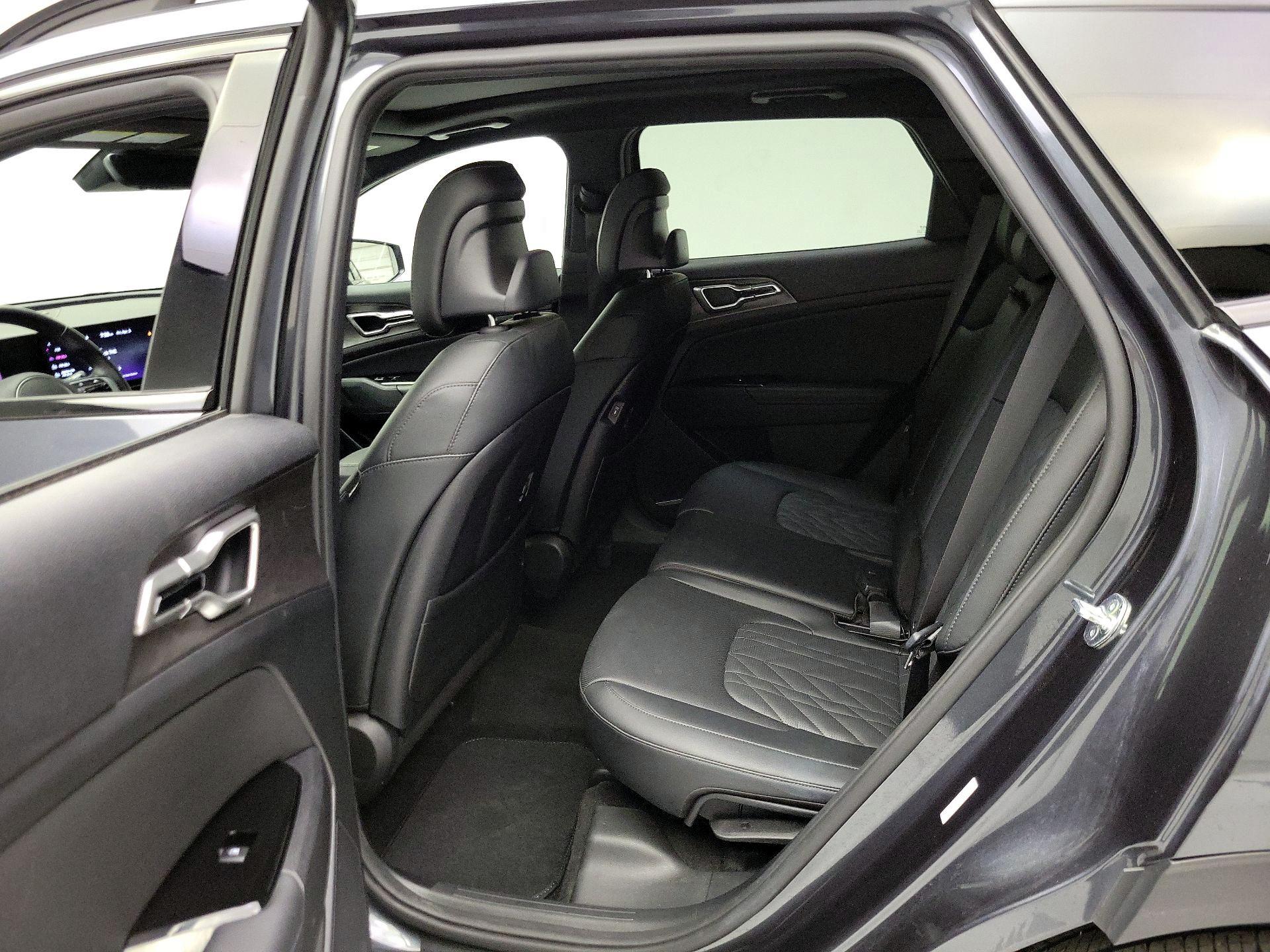 Thumbnail: 2023 Kia Sportage - 19