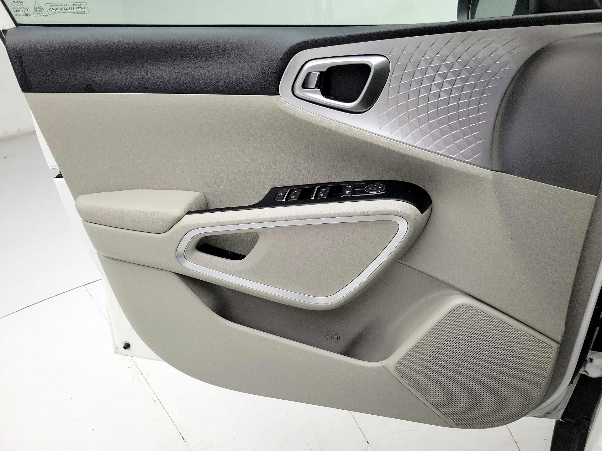 Thumbnail: 2025 Kia Soul - 12