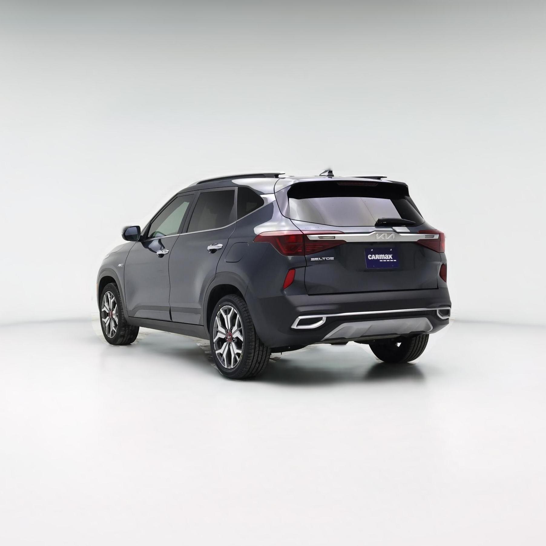 Thumbnail: 2023 Kia Seltos - 1