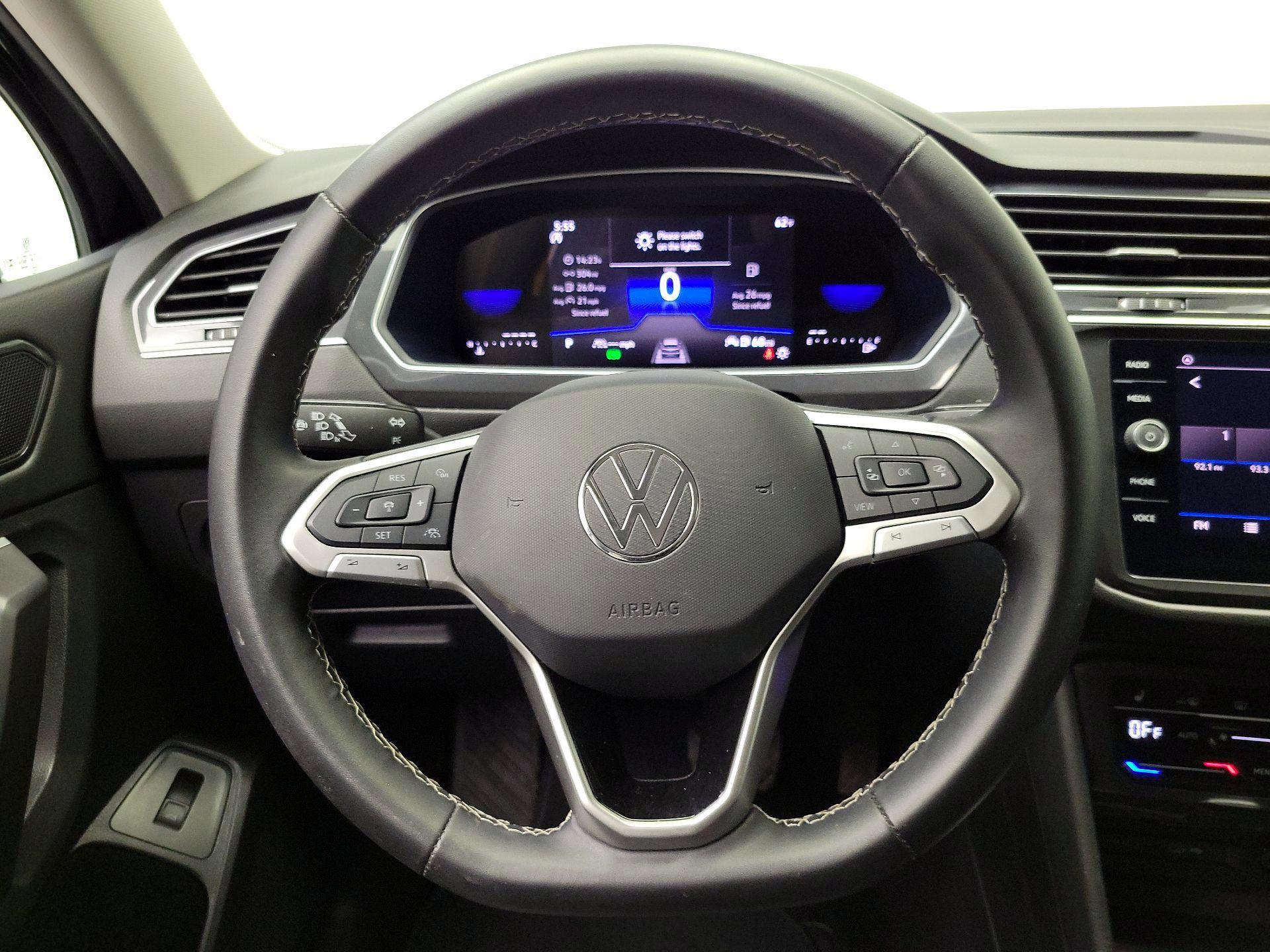 Thumbnail: 2024 Volkswagen Tiguan - 10