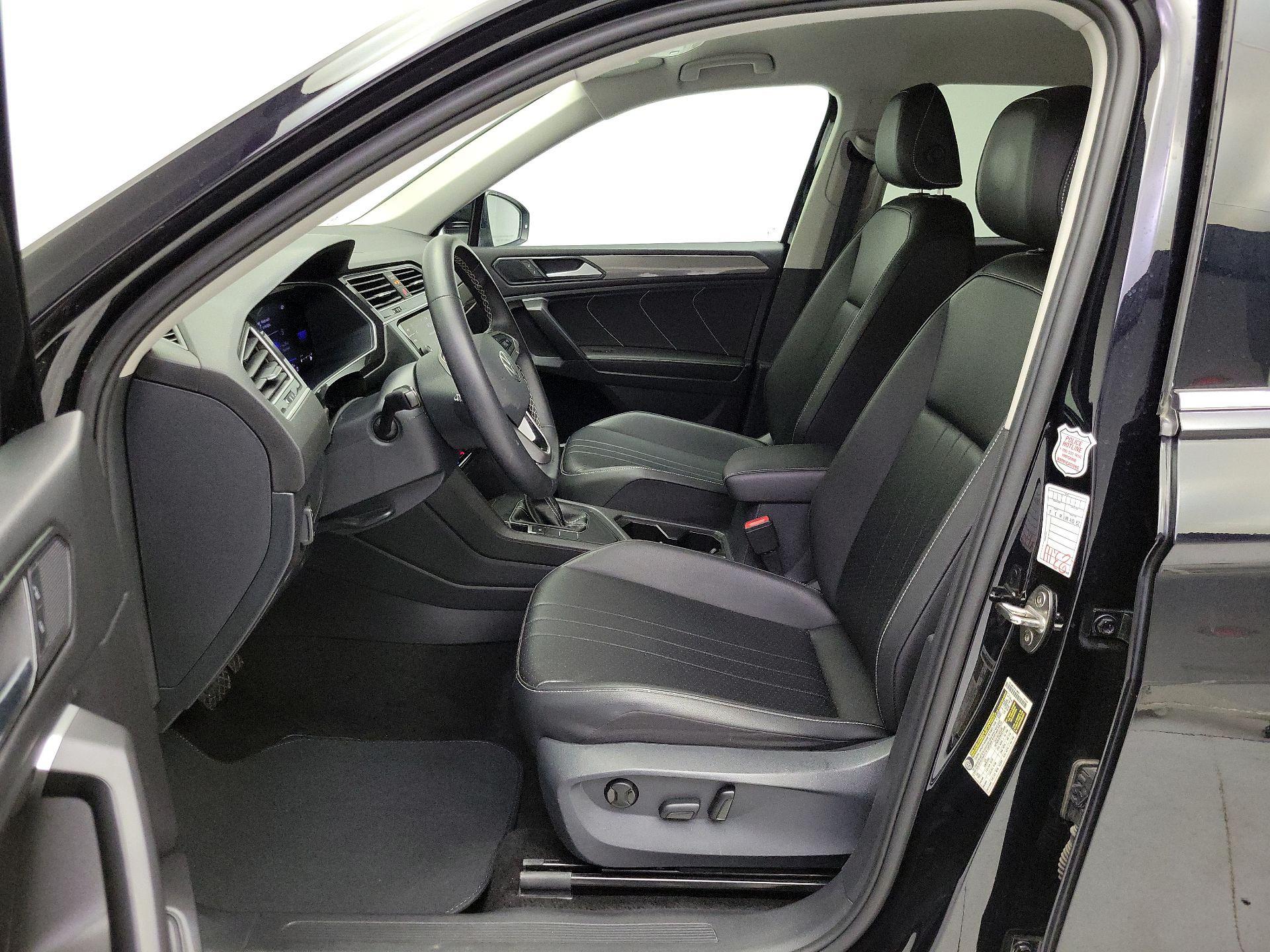 Thumbnail: 2024 Volkswagen Tiguan - 11