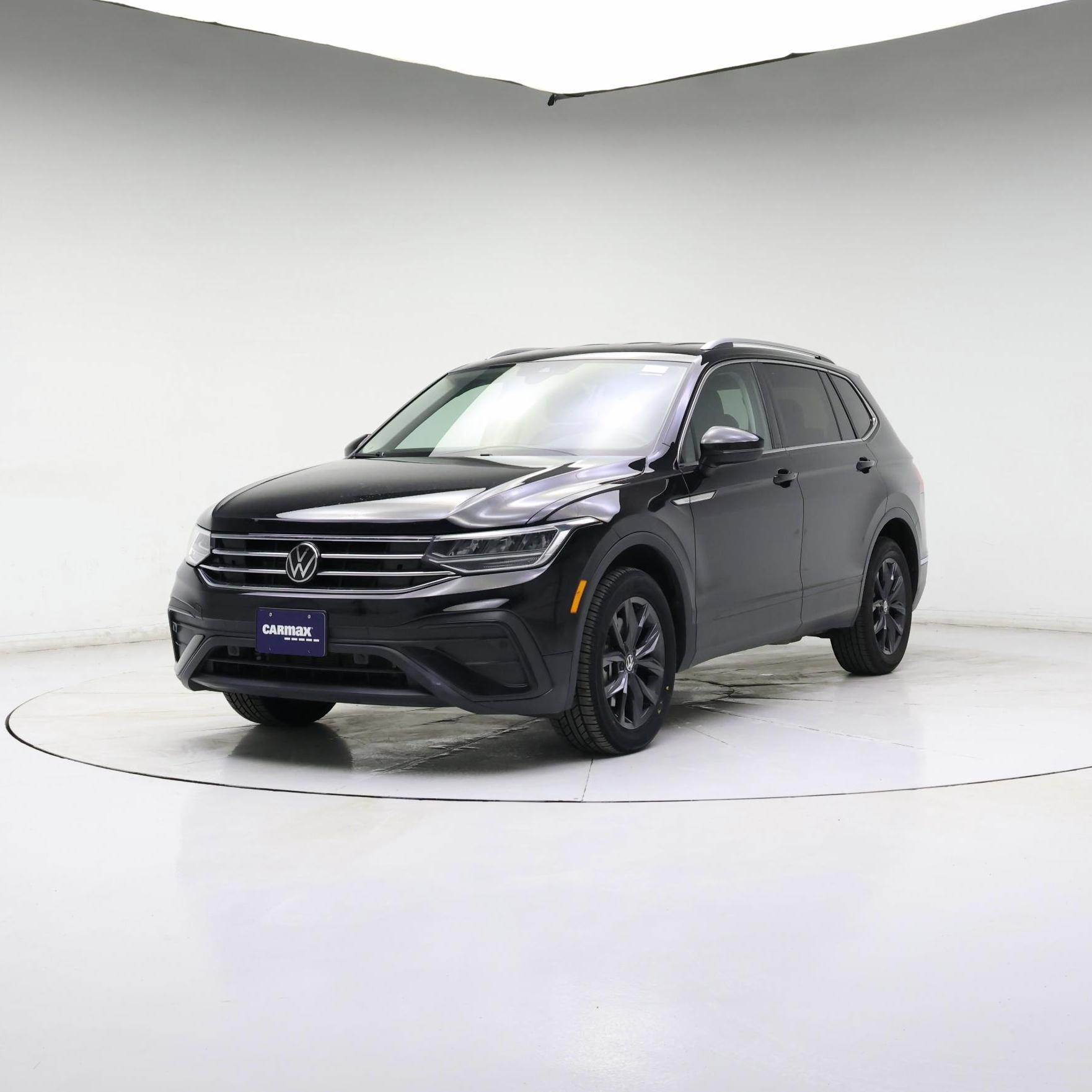 Thumbnail: 2024 Volkswagen Tiguan - 4