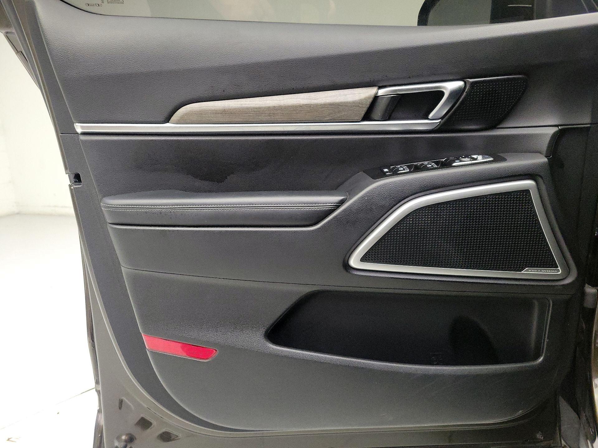 Thumbnail: 2022 Kia Telluride - 12