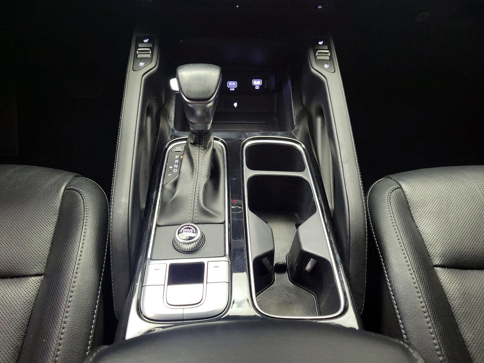 Thumbnail: 2022 Kia Telluride - 18