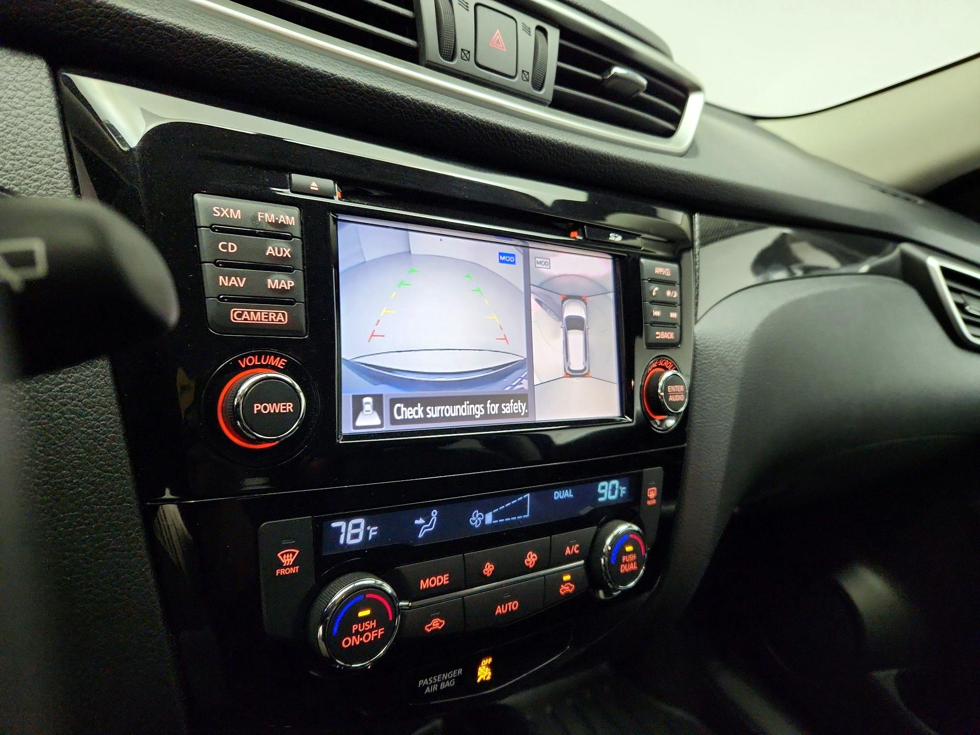 Thumbnail: 2016 Nissan Rogue - 15