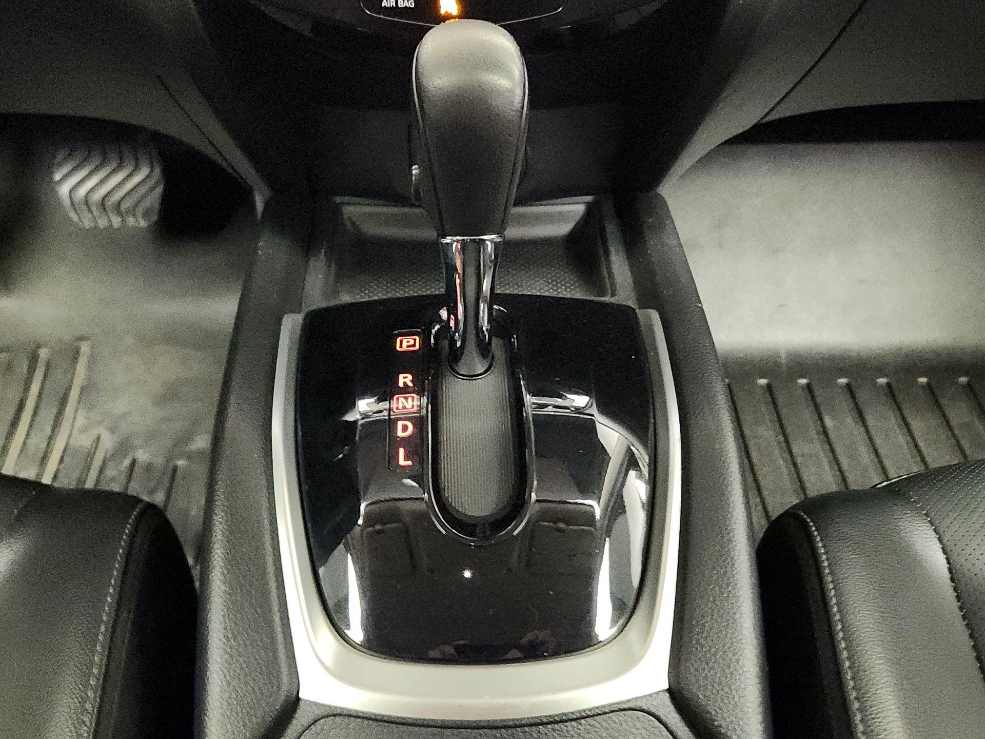 Thumbnail: 2016 Nissan Rogue - 18