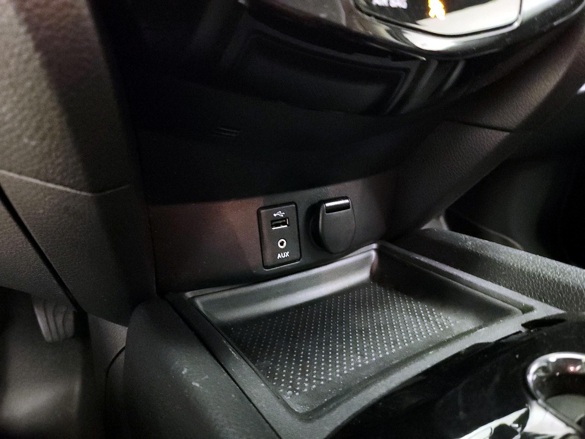 Thumbnail: 2016 Nissan Rogue - 19