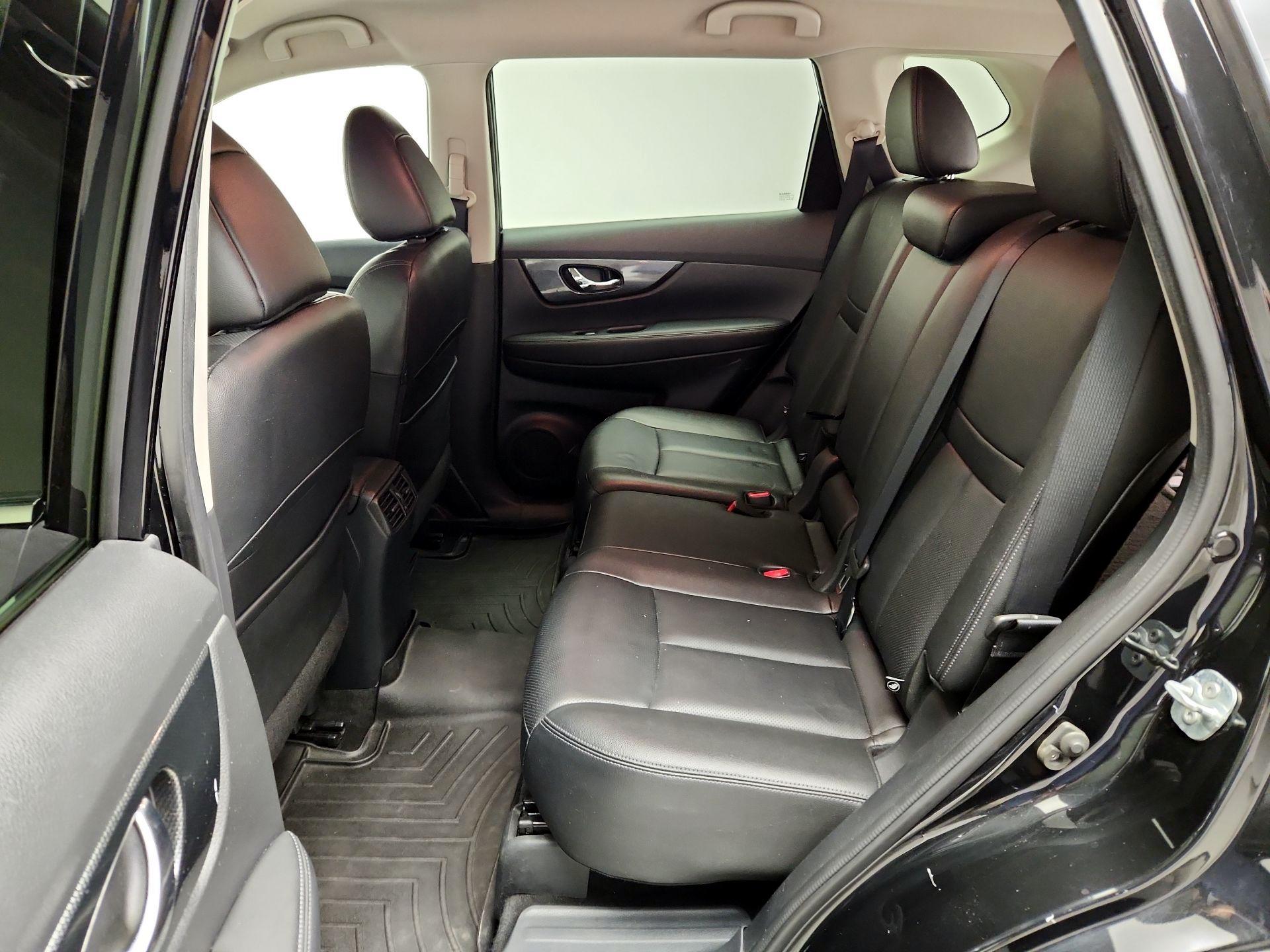 Thumbnail: 2016 Nissan Rogue - 20