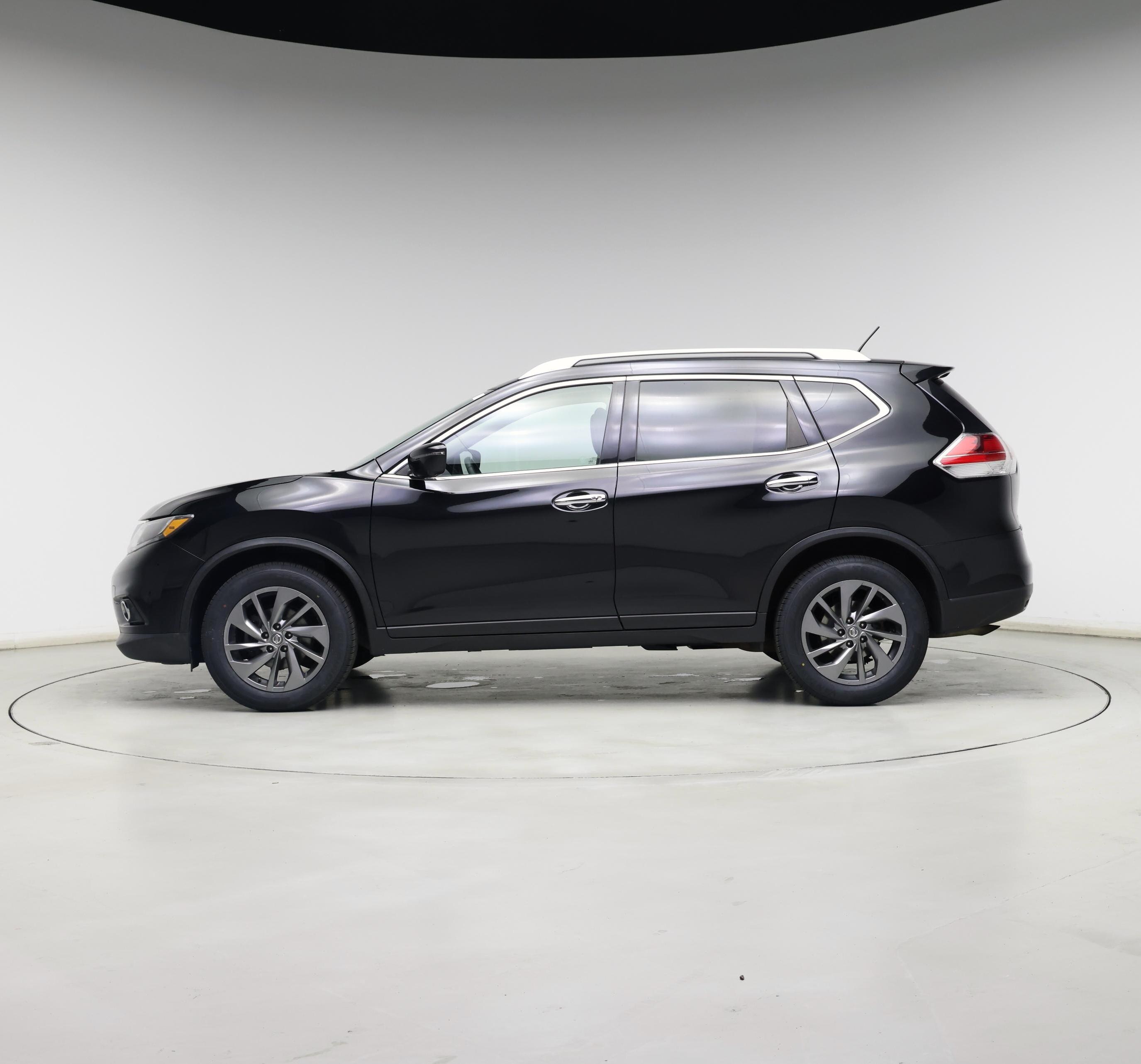 Thumbnail: 2016 Nissan Rogue - 3