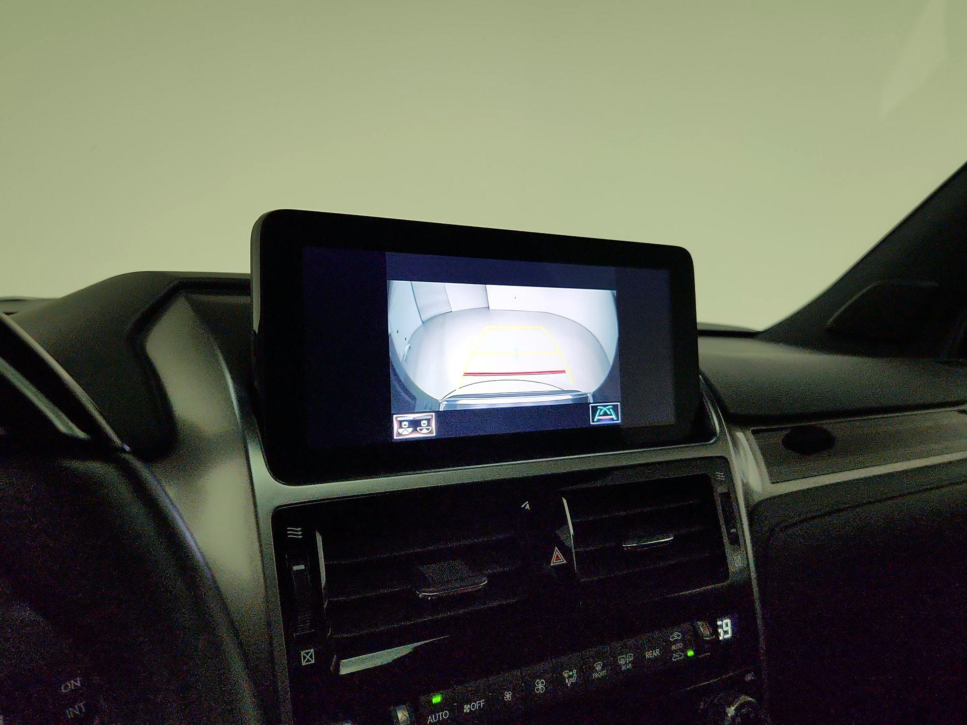 Thumbnail: 2023 Lexus GX - 15