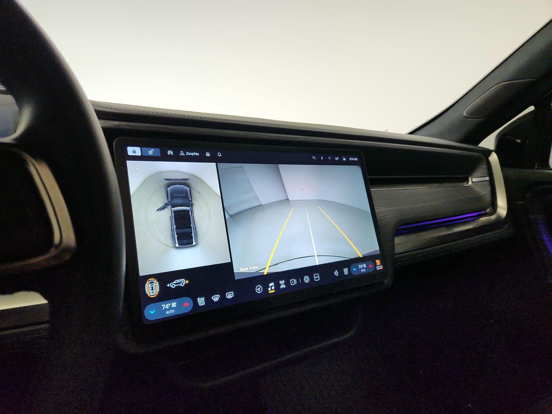 Thumbnail: 2023 Rivian R1S - 14