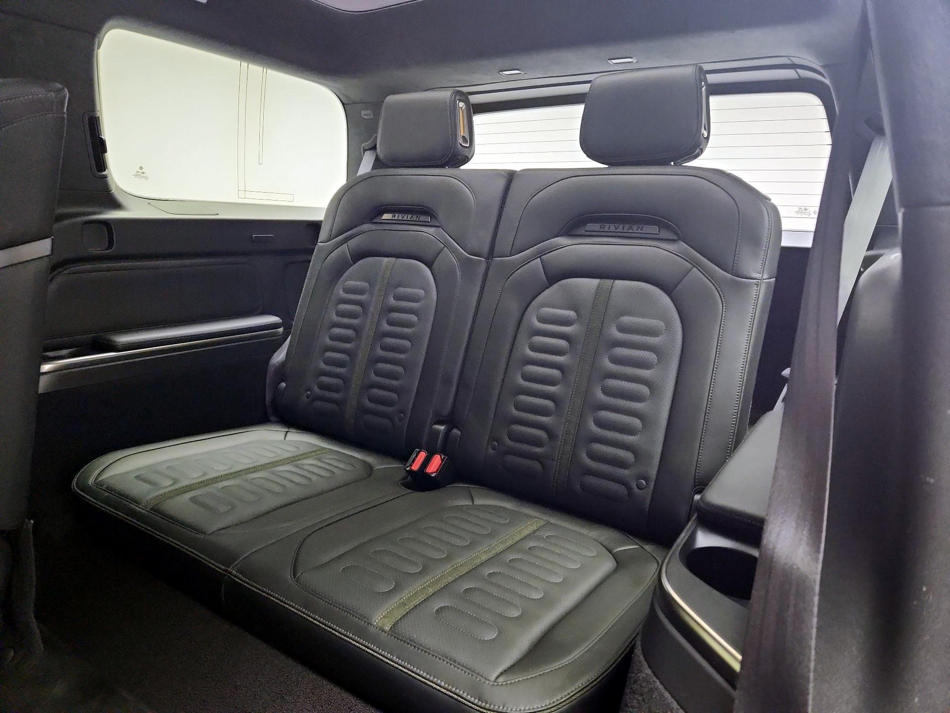 Thumbnail: 2023 Rivian R1S - 20