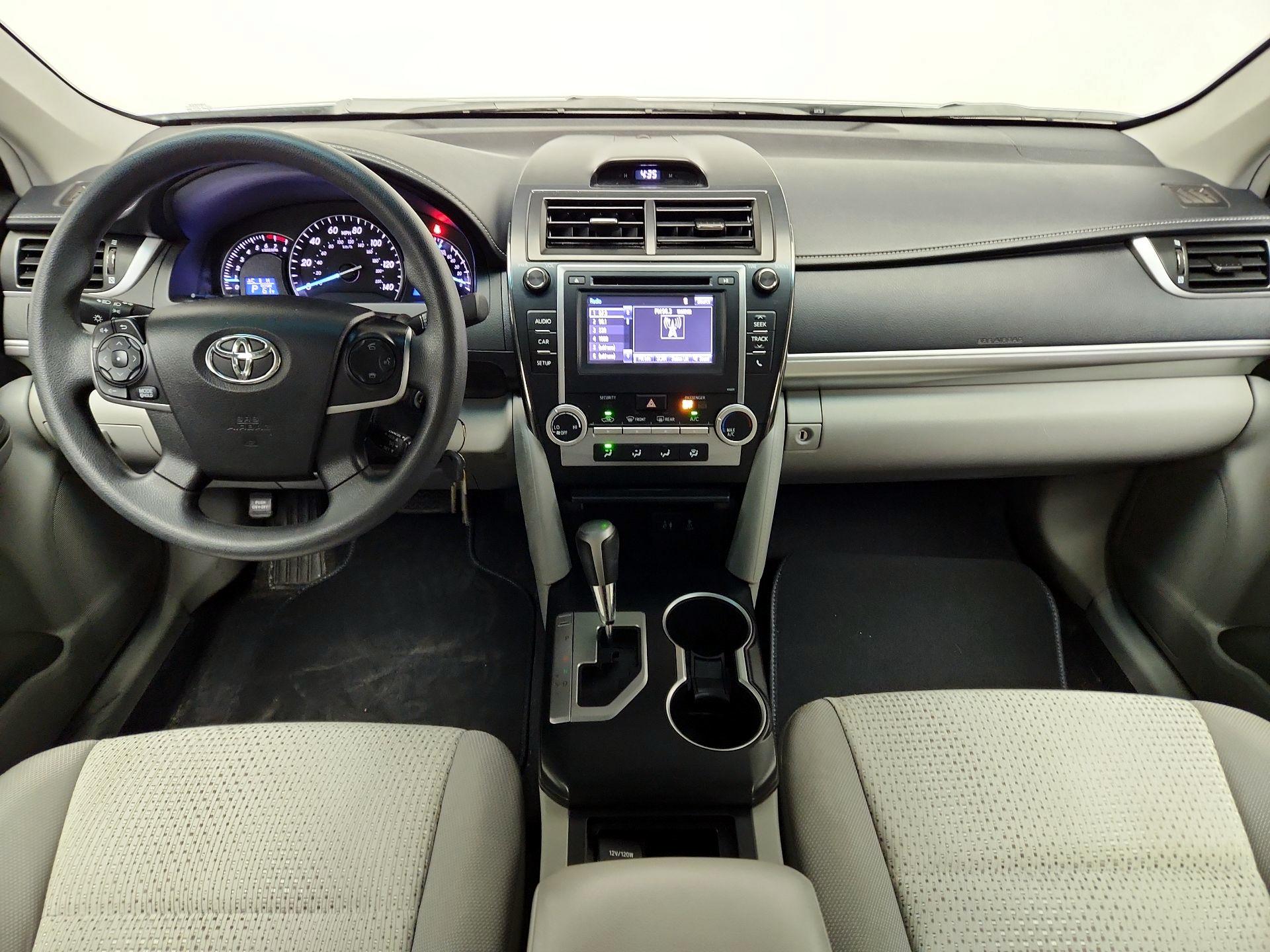 Thumbnail: 2014 Toyota Camry - 9