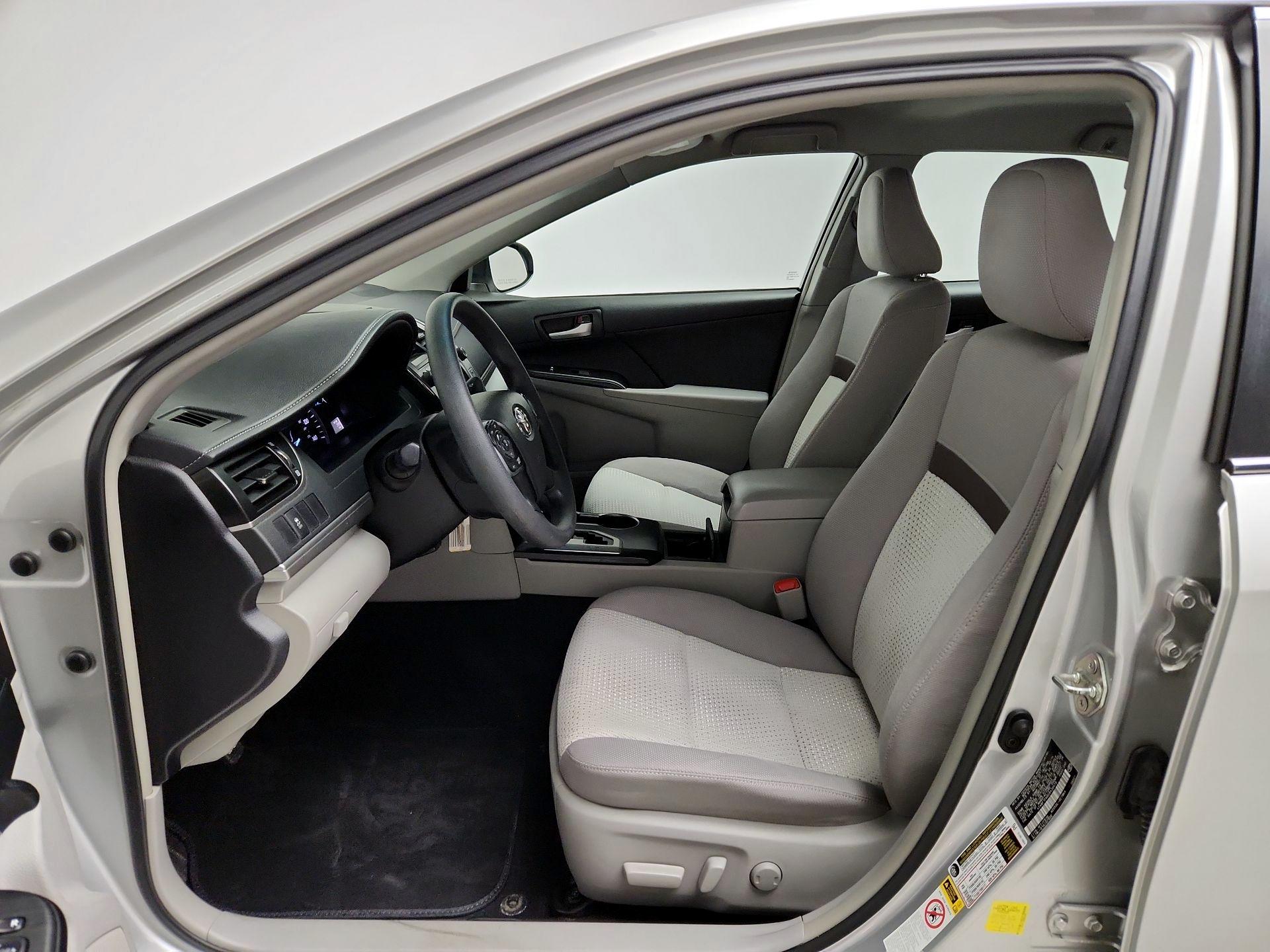Thumbnail: 2014 Toyota Camry - 11