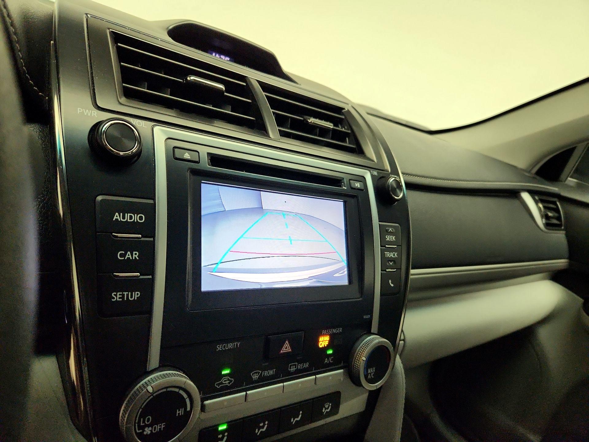 Thumbnail: 2014 Toyota Camry - 14
