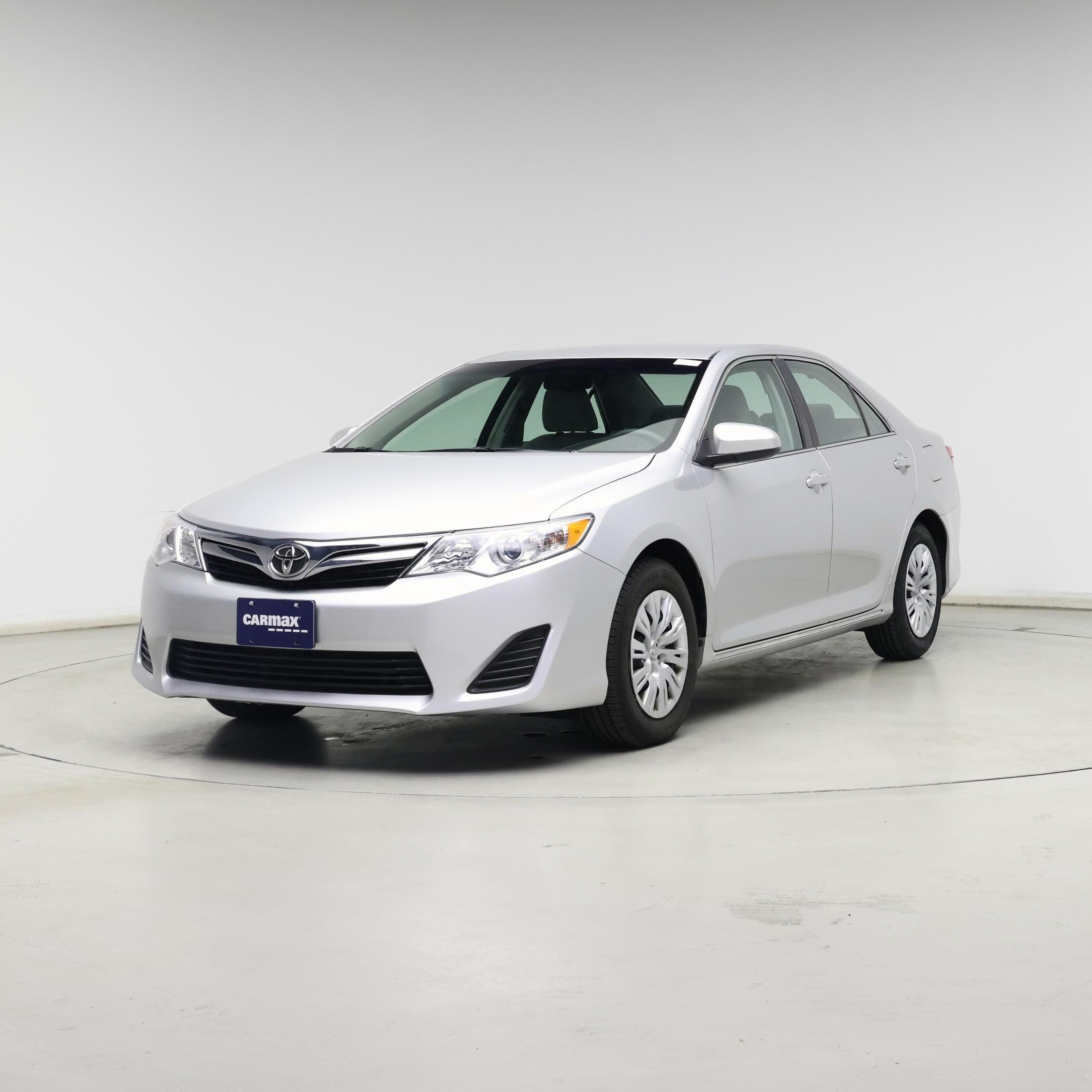 Thumbnail: 2014 Toyota Camry - 4