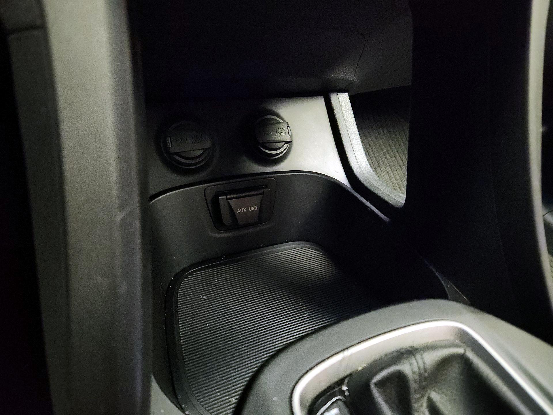 Thumbnail: 2014 Hyundai Santa Fe - 18