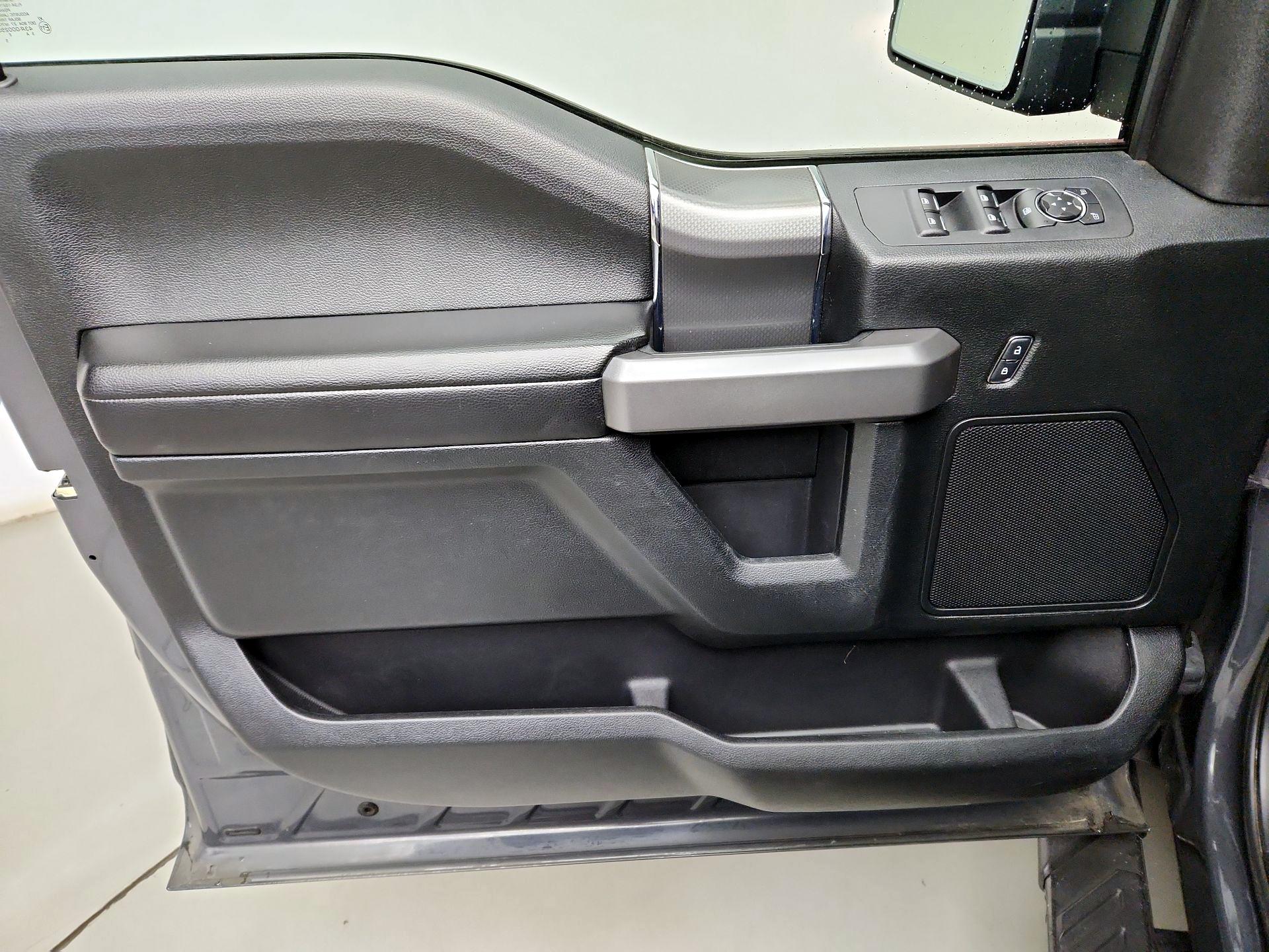 Thumbnail: 2016 Ford F-150 - 12