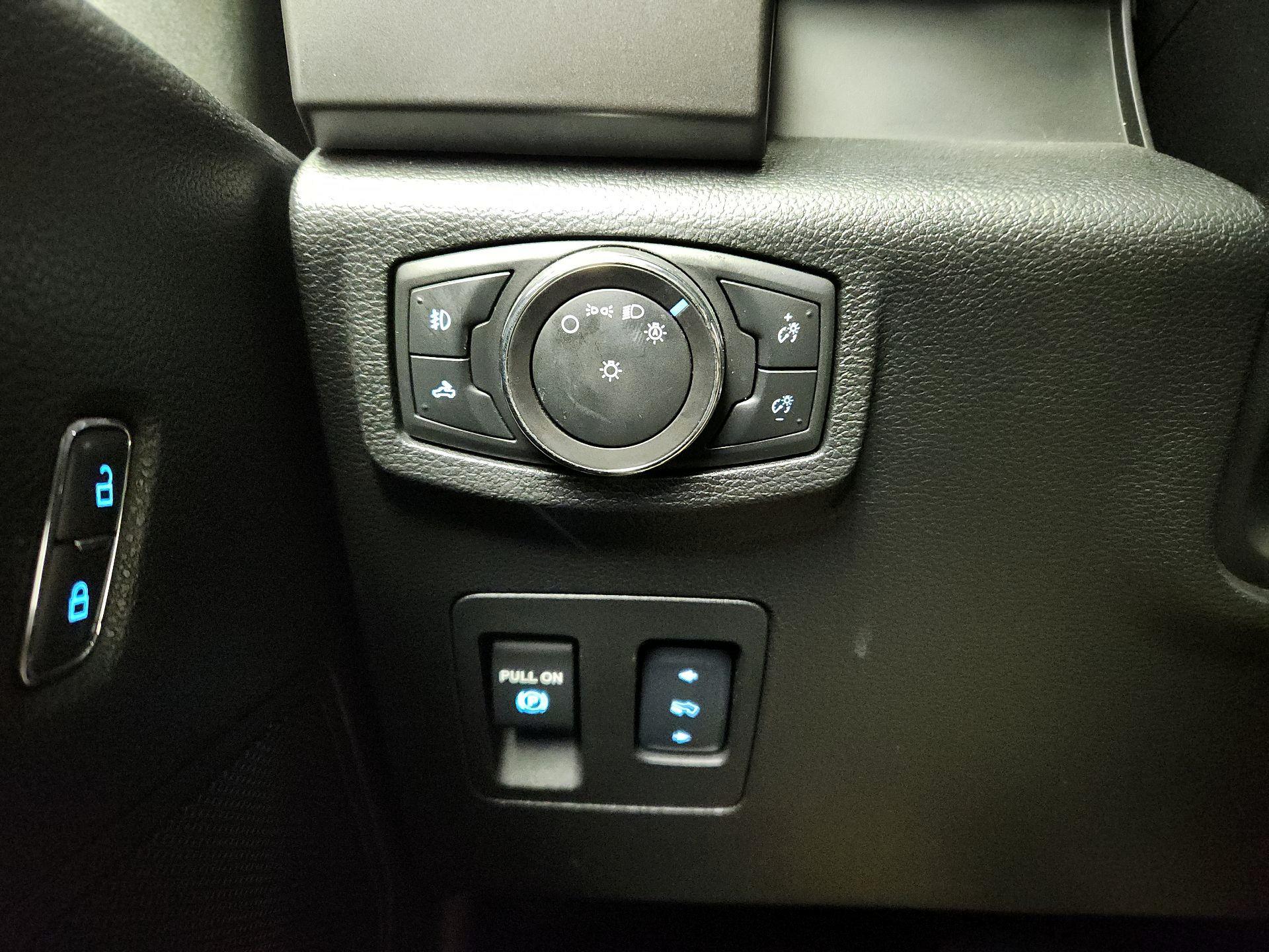 Thumbnail: 2016 Ford F-150 - 13