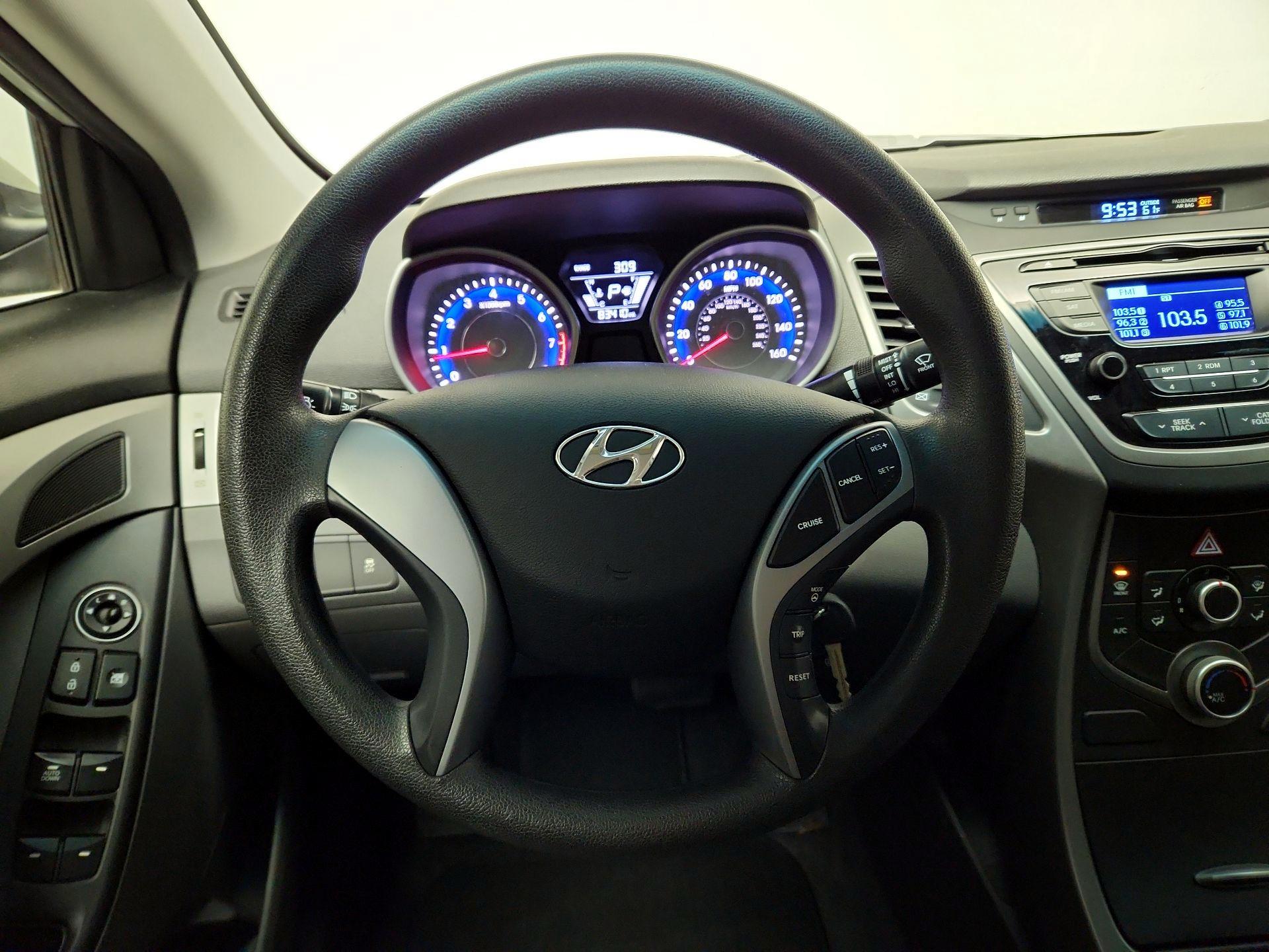 Thumbnail: 2015 Hyundai Elantra - 10
