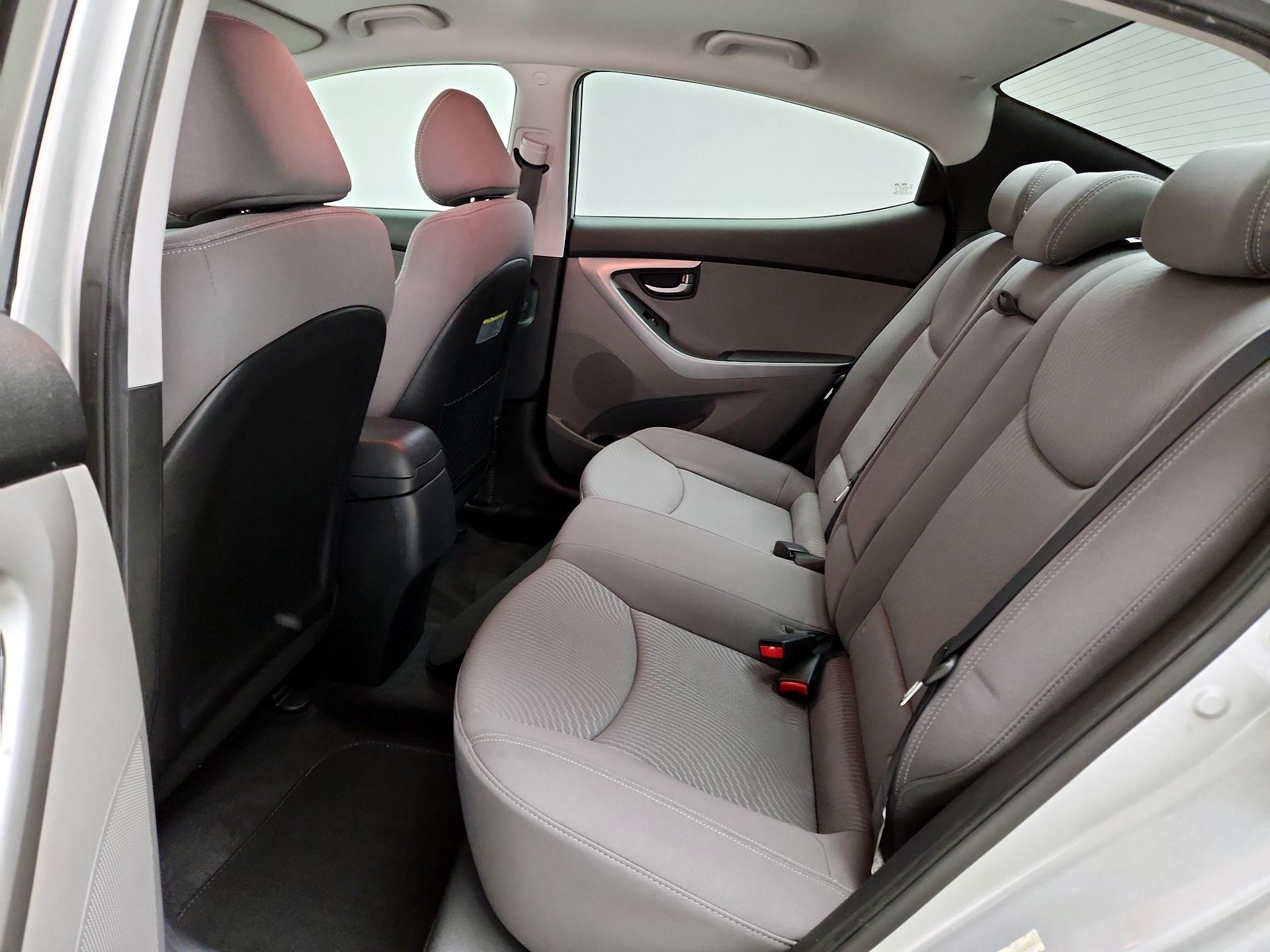 Thumbnail: 2015 Hyundai Elantra - 18