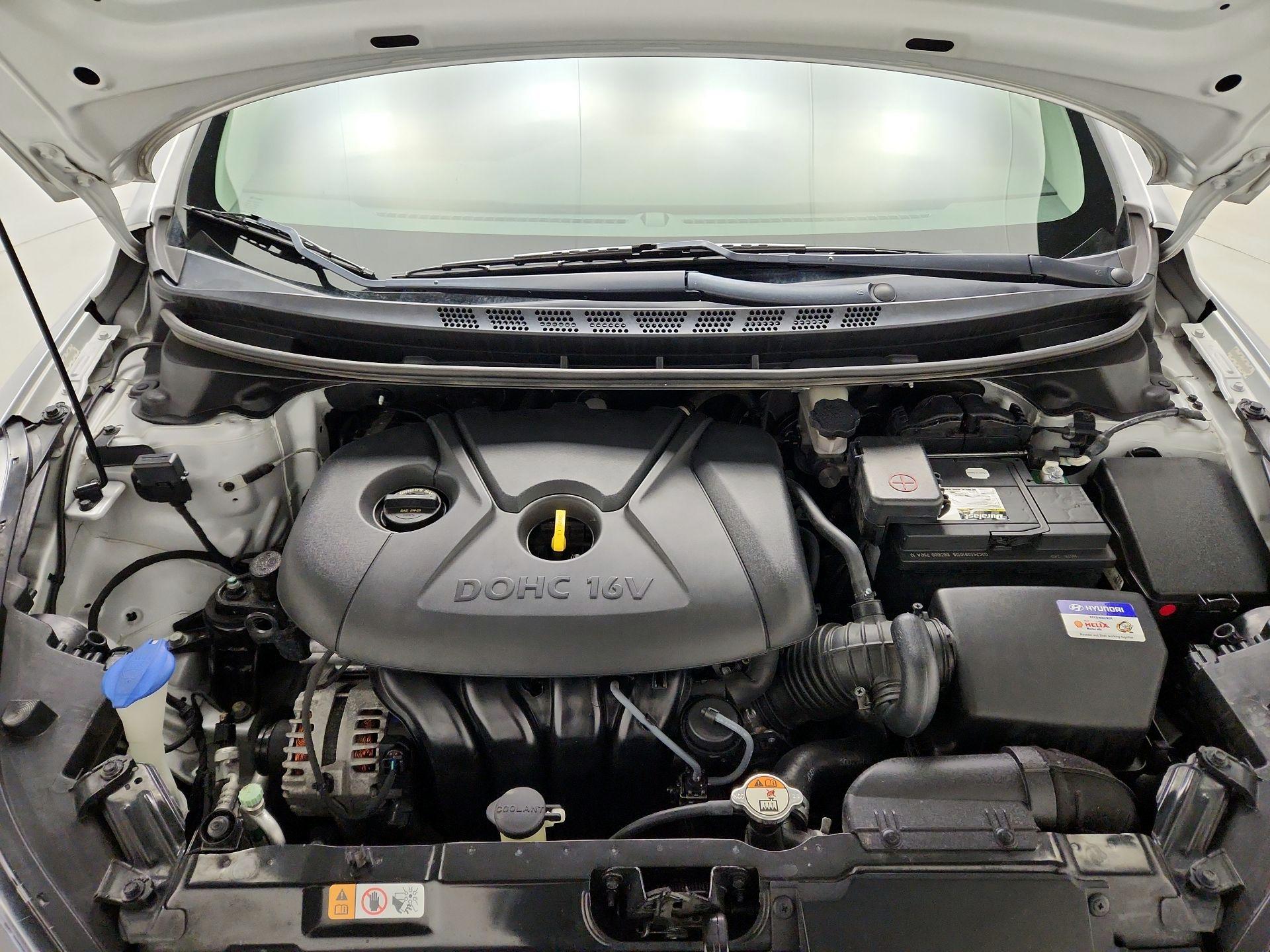 Thumbnail: 2015 Hyundai Elantra - 20