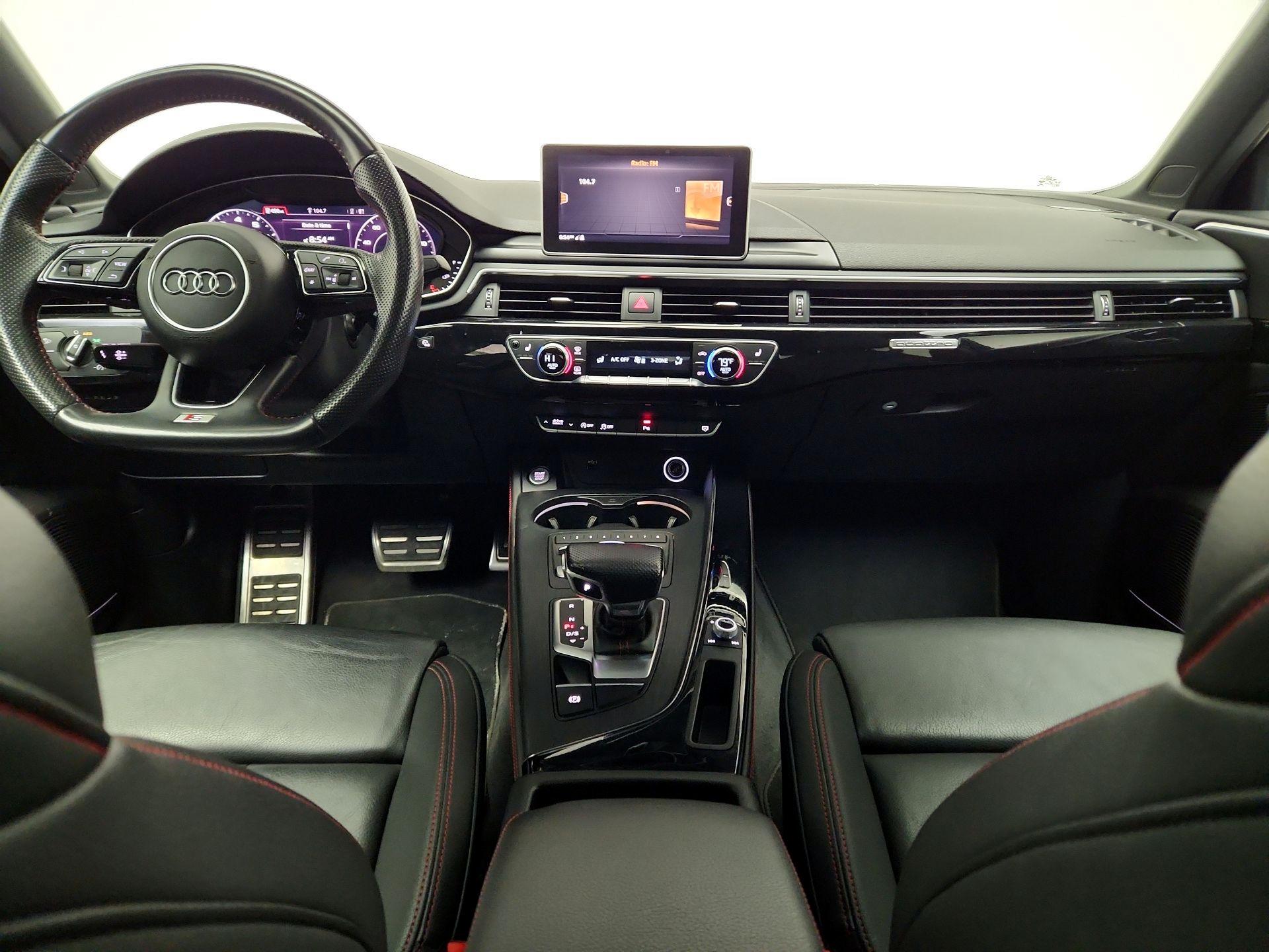 Thumbnail: 2019 Audi A4 - 9