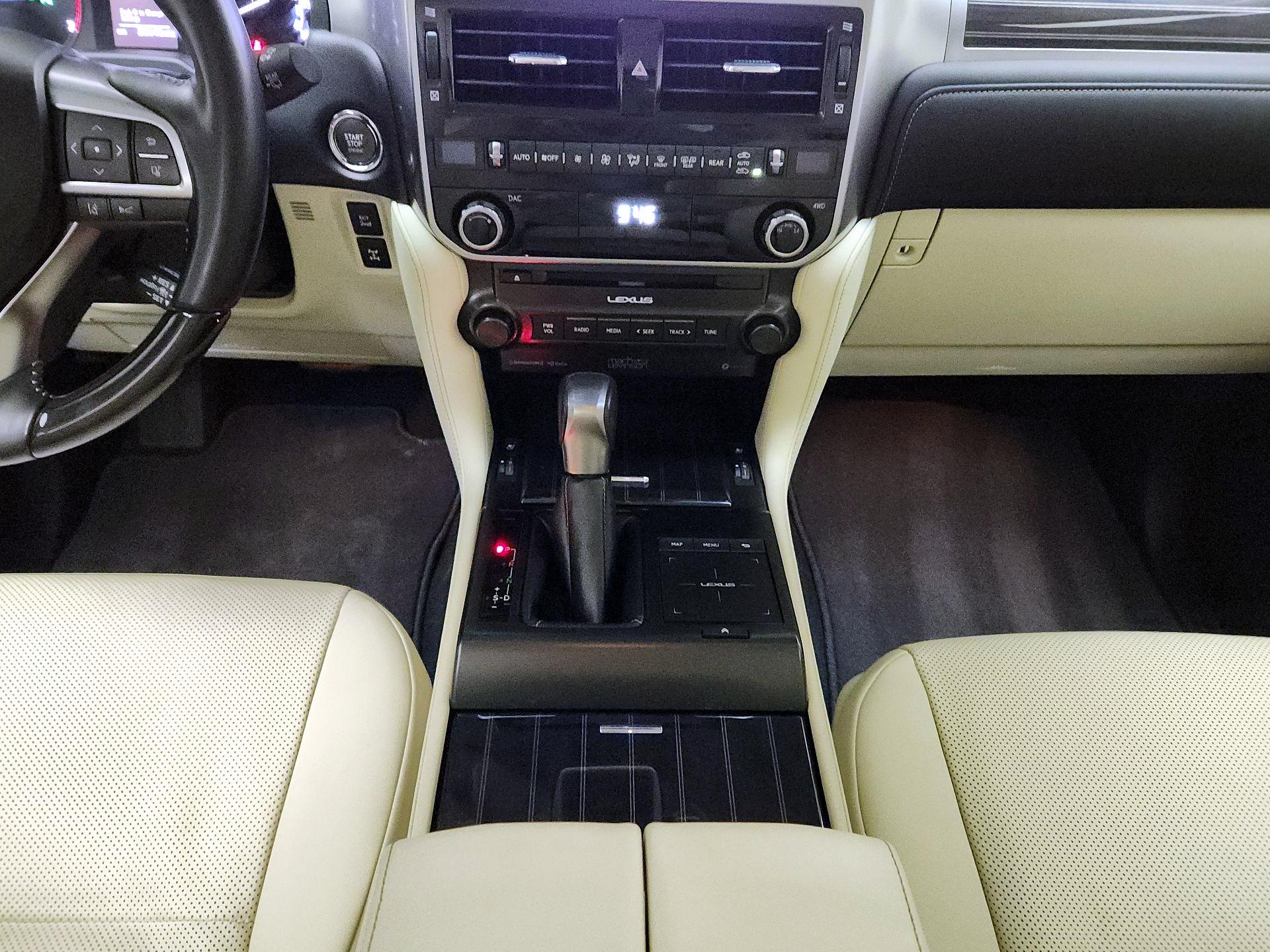 Thumbnail: 2023 Lexus GX - 18