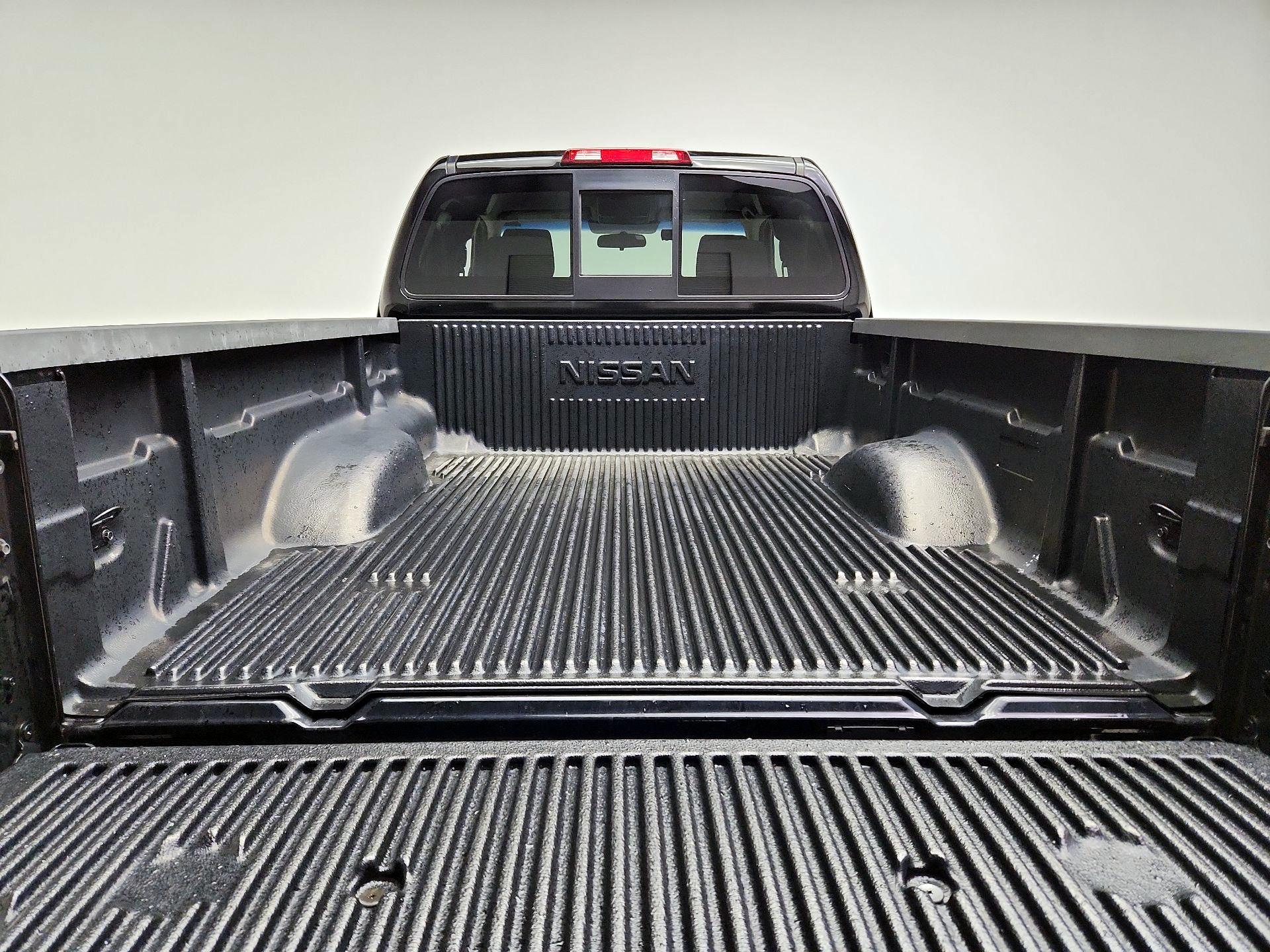 Thumbnail: 2015 Nissan Frontier - 19