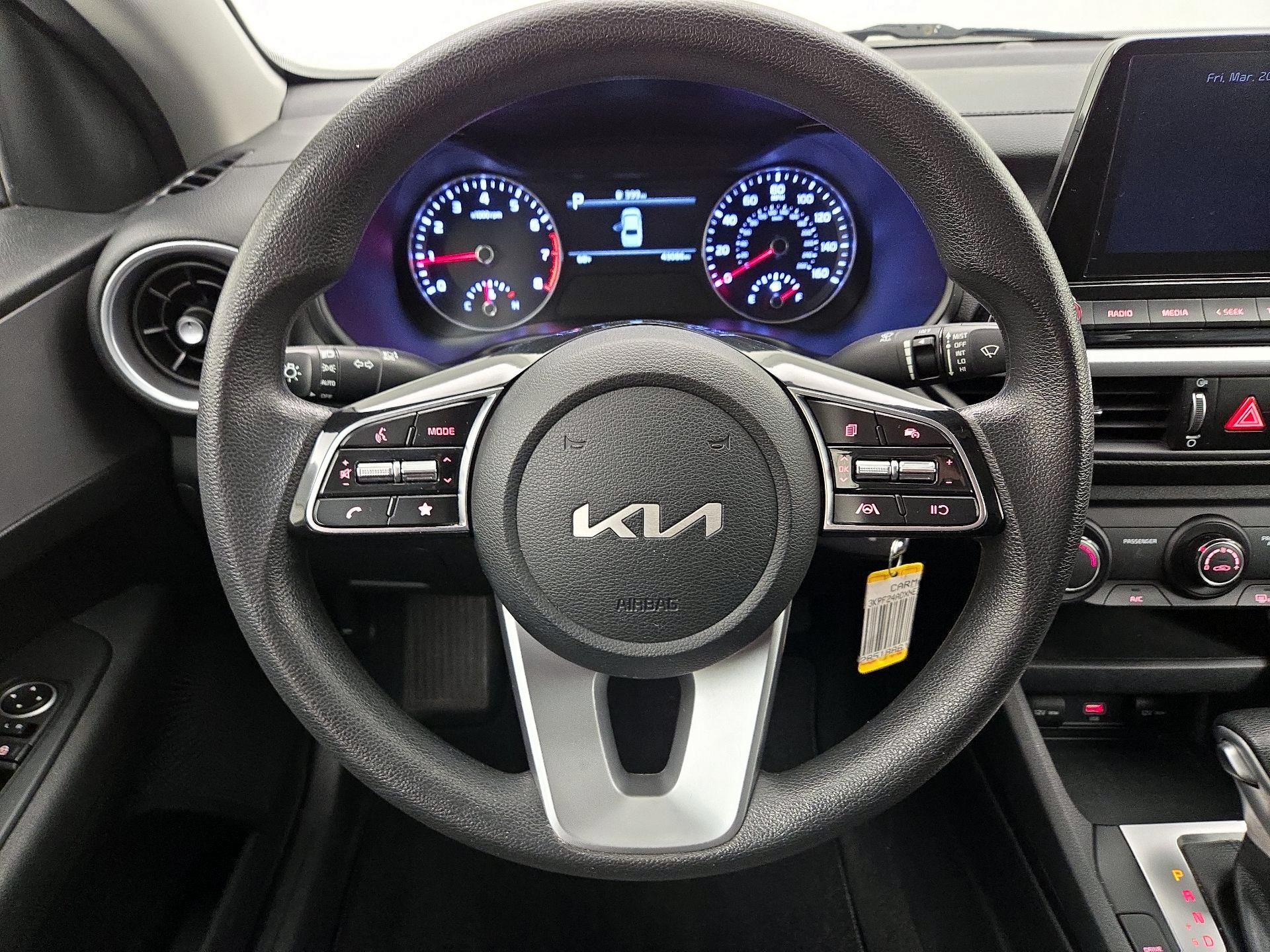 Thumbnail: 2022 Kia Forte - 10