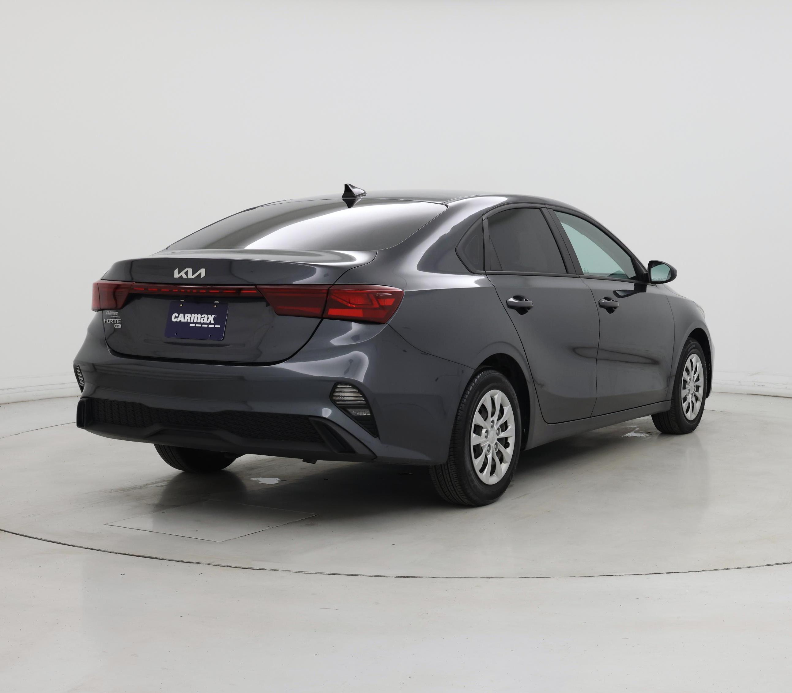 Thumbnail: 2022 Kia Forte - 8